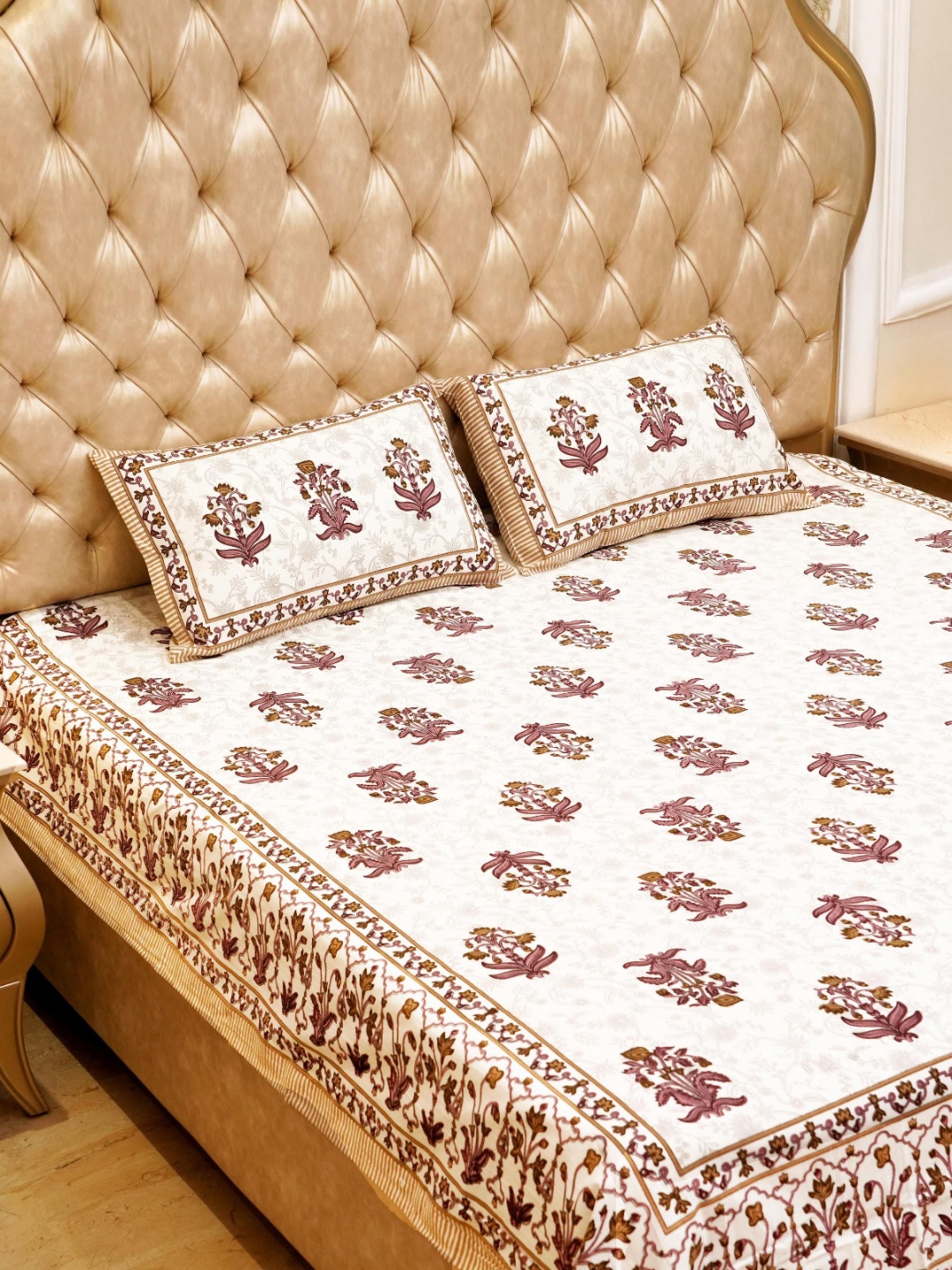 Plarsh Comfort White & Brown Floral Pure Cotton 240TC King Bedsheet with 2 Pillow Covers
Plarsh Comfort White & Brown Floral Pure Cotton 240TC King Bedsheet with 2 Pillow Covers