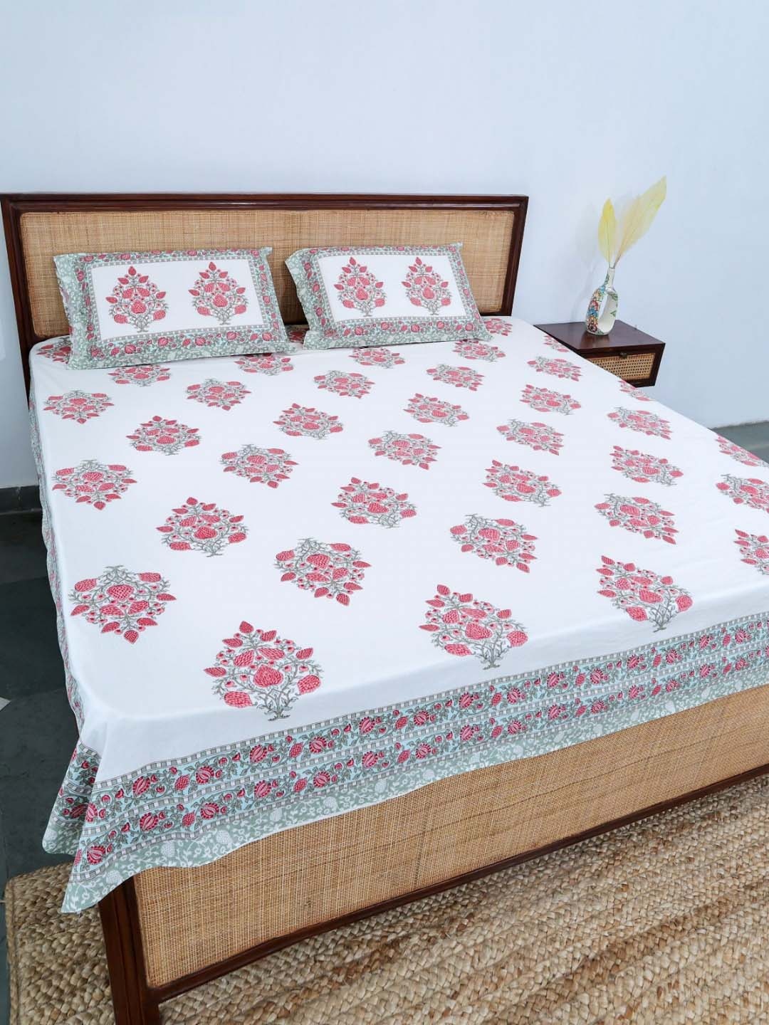 Plarsh Comfort White & Pink Floral Pure Cotton 300 TC King Bedsheet with 2 Pillow Covers
Plarsh Comfort White & Pink Floral Pure Cotton 300 TC King Bedsheet with 2 Pillow Covers