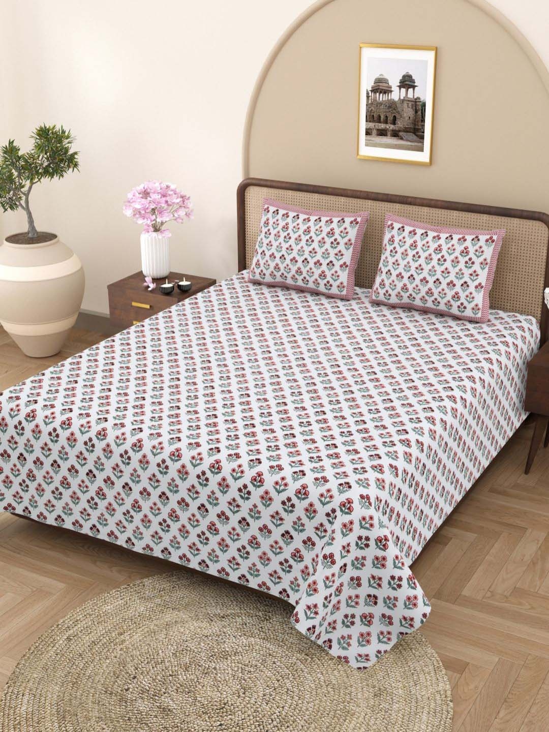 Plarsh Comfort White & Pink Floral Pure Cotton 180 TC King Bedsheet with 2 Pillow Covers
Plarsh Comfort White & Pink Floral Pure Cotton 180 TC King Bedsheet with 2 Pillow Covers