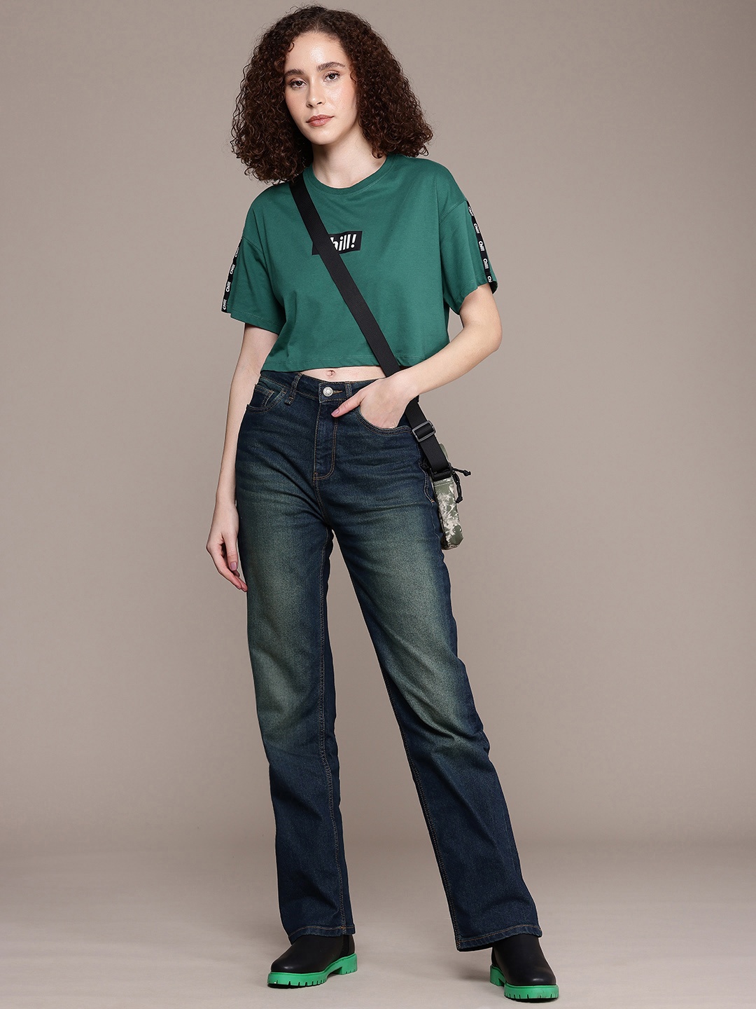The Roadster Life Co. Women Straight Fit High-Rise Heavy Fade Stretchable Jeans, Blue
The Roadster Life Co. Women Straight Fit High-Rise Heavy Fade Stretchable Jeans, Blue