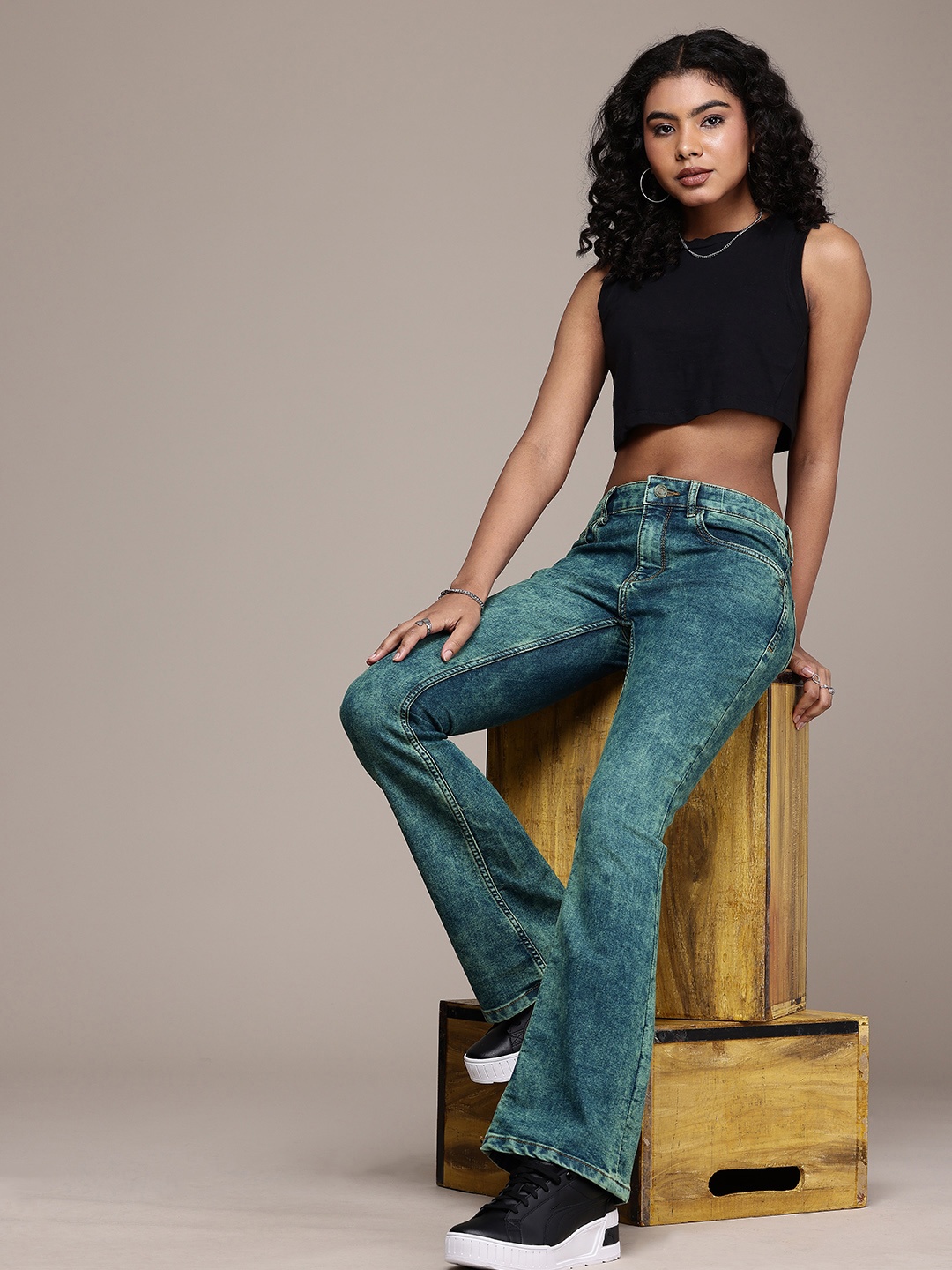 The Roadster Life Co. Women Skinny Bootcut Low Rise Heavy Fade Stretchable Jeans, Blue
The Roadster Life Co. Women Skinny Bootcut Low Rise Heavy Fade Stretchable Jeans, Blue