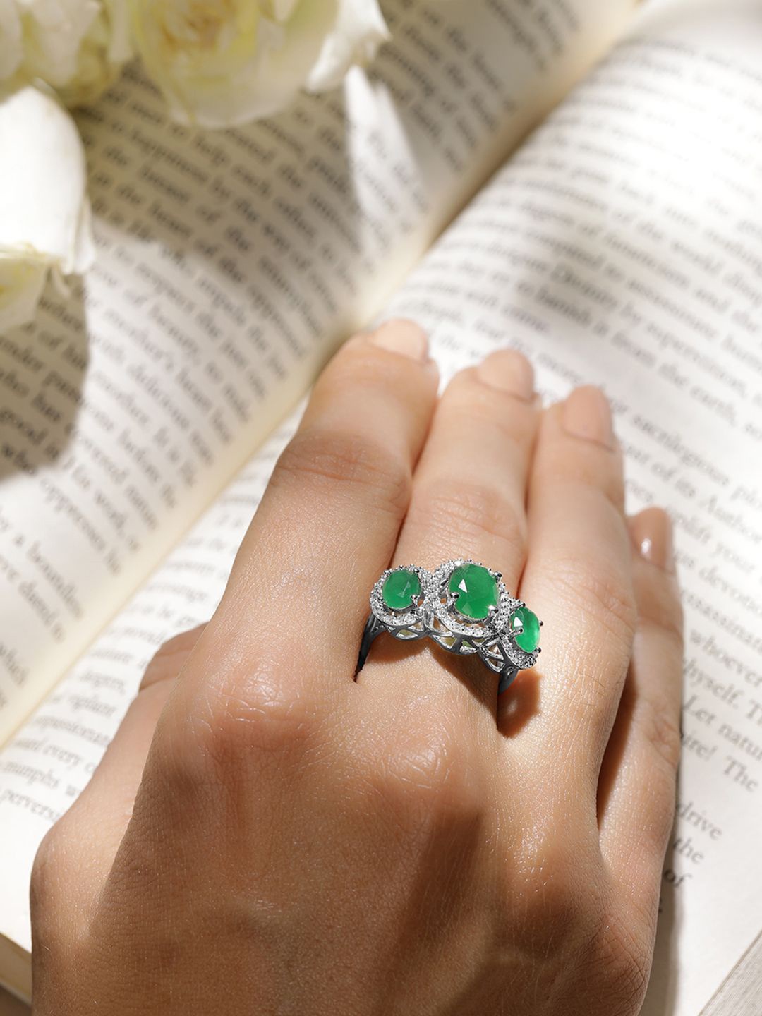 Rubans Rhodium-Plated Emerald Green & Cubic Zirconia Studded Adjustable Finger Ring, Silver
Rubans Rhodium-Plated Emerald Green & Cubic Zirconia Studded Adjustable Finger Ring, Silver