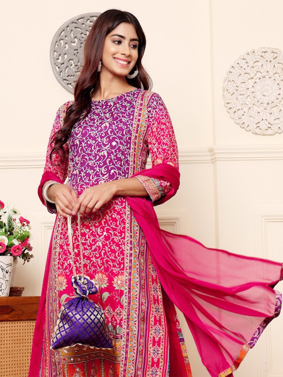 Varanga Women Floral Embroidered Regular Gotta Patti Kurta with Trousers & Dupatta, Purple
Varanga Women Floral Embroidered Regular Gotta Patti Kurta with Trousers & Dupatta, Purple