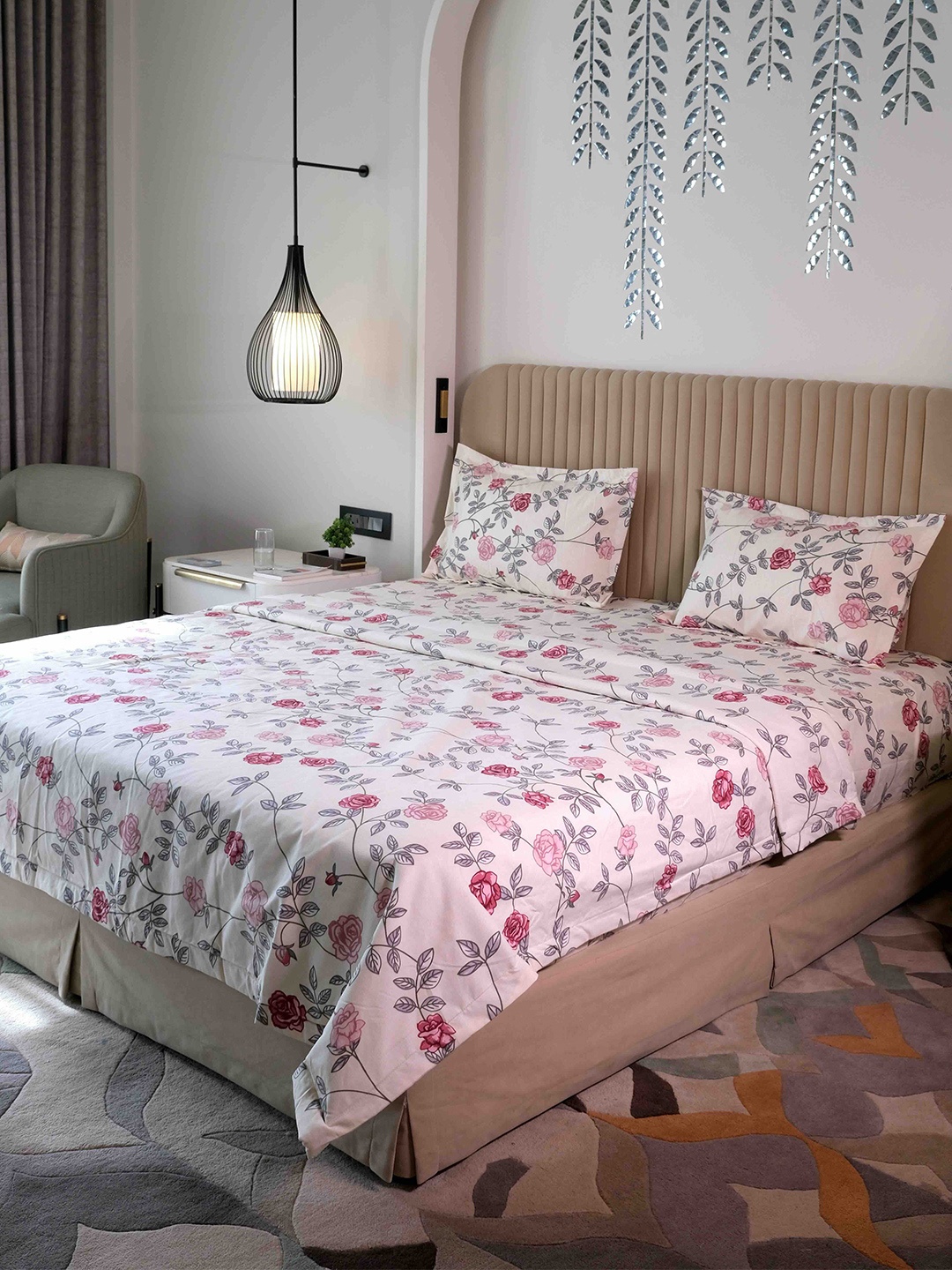 Pure Decor Bedding of 4 Pieces Bedsheet Set (2.28m X 2.54m) with Comforter (2.21m X 2.46m), White
Pure Decor Bedding of 4 Pieces Bedsheet Set (2.28m X 2.54m) with Comforter (2.21m X 2.46m), White