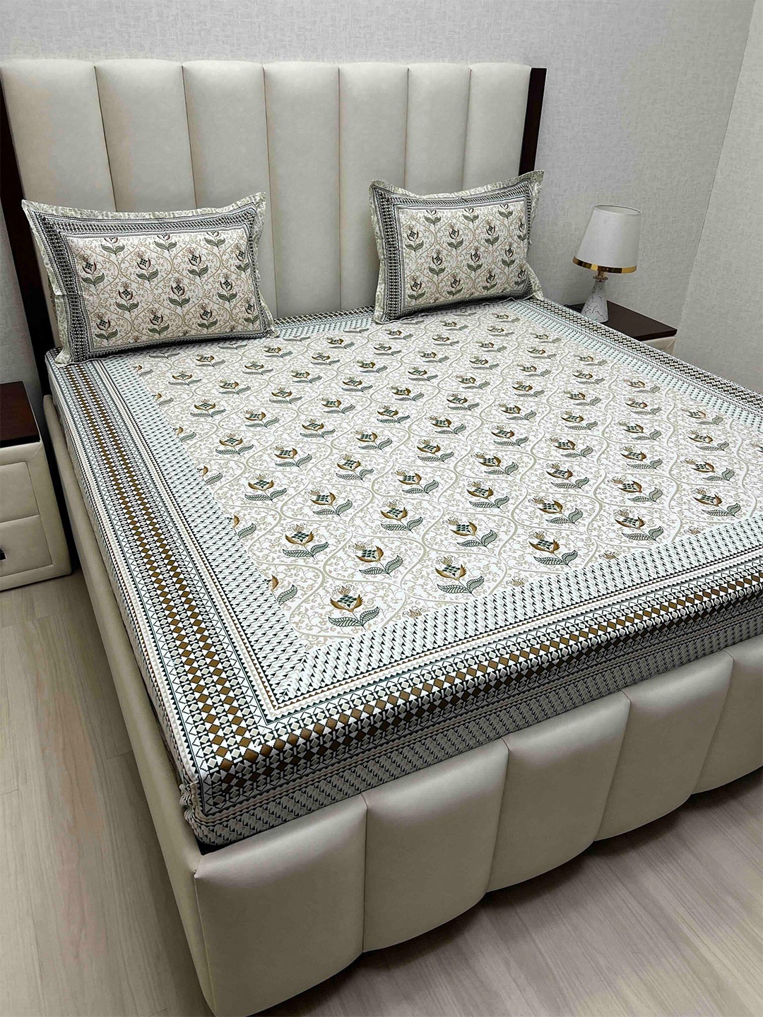 Pure Decor Cotton King Size Double Bedsheet With 2 Pillow Covers 2.74m X 2.74m, White
Pure Decor Cotton King Size Double Bedsheet With 2 Pillow Covers 2.74m X 2.74m, White