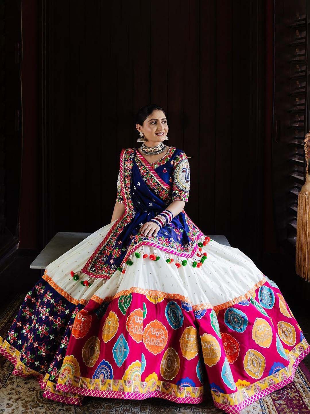 MAHALASA Embroidered Mirror Work Ready to Wear Lehenga & Unstitched Blouse With Dupatta, White
MAHALASA Embroidered Mirror Work Ready to Wear Lehenga & Unstitched Blouse With Dupatta, White
