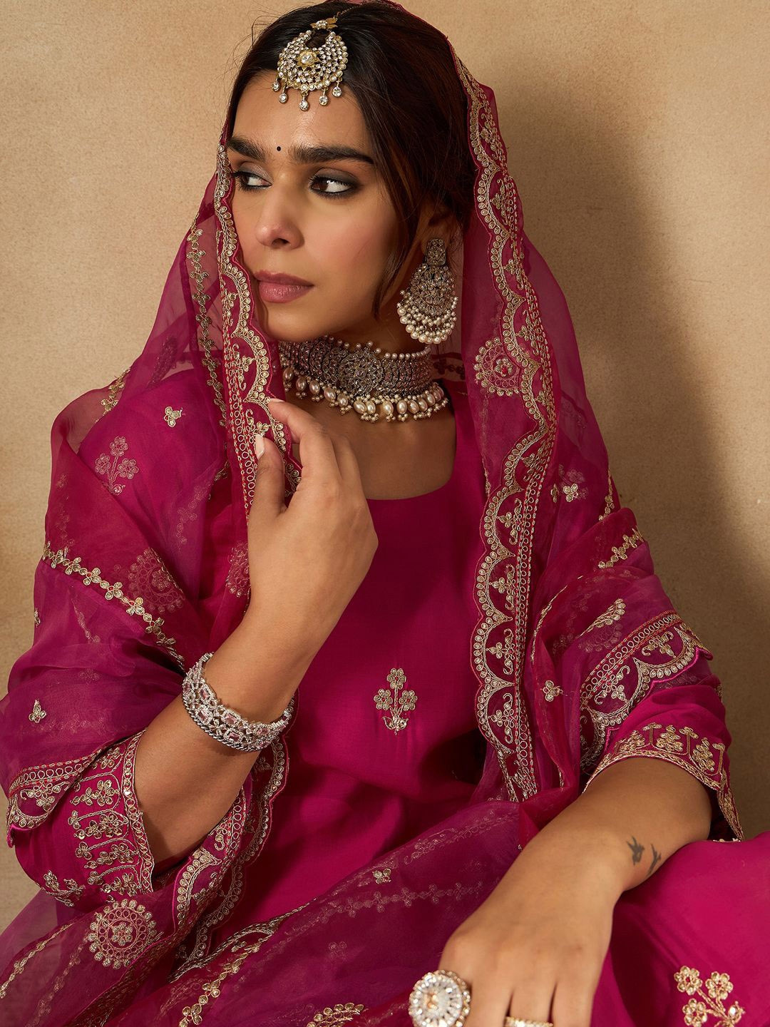 Indo Era Women Floral Embroidered Regular Sequinned Kurta with Trousers & With Dupatta, Pink
Indo Era Women Floral Embroidered Regular Sequinned Kurta with Trousers & With Dupatta, Pink