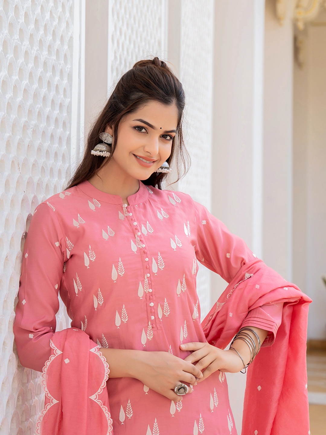 KALINI Women Embroidered Regular Thread Work Kurta with Trousers & With Dupatta, Pink
KALINI Women Embroidered Regular Thread Work Kurta with Trousers & With Dupatta, Pink