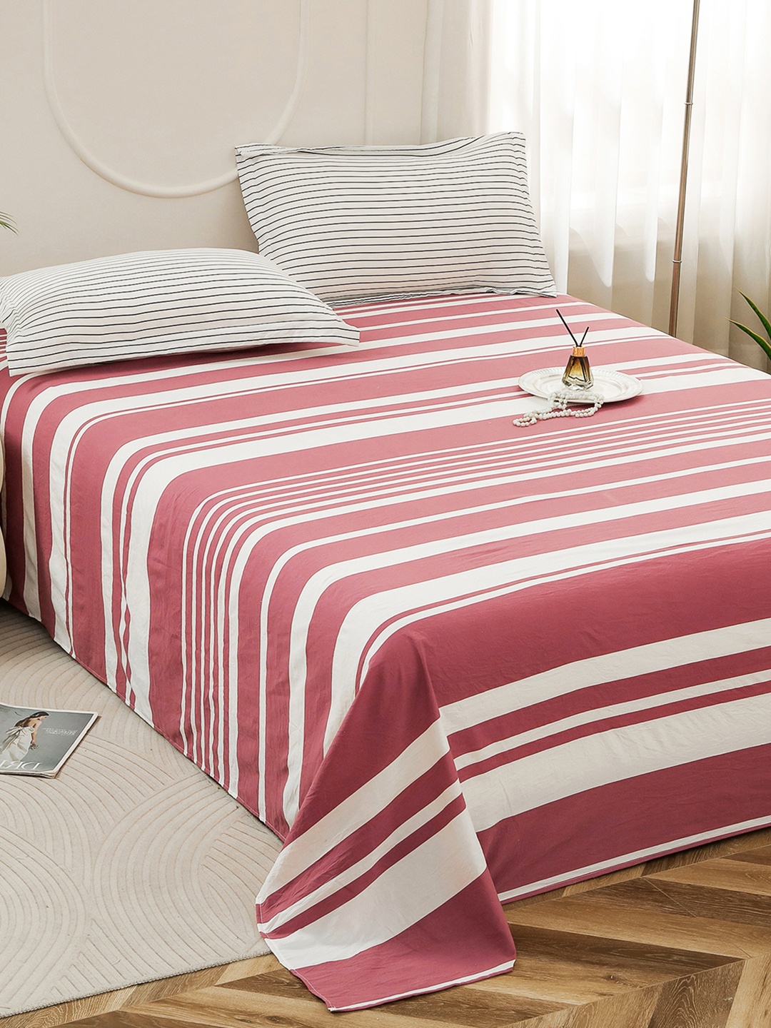 Story@home Aviator Maroon & White Striped 240 TC Cotton King Bedsheet with 2 Pillow Covers
Story@home Aviator Maroon & White Striped 240 TC Cotton King Bedsheet with 2 Pillow Covers