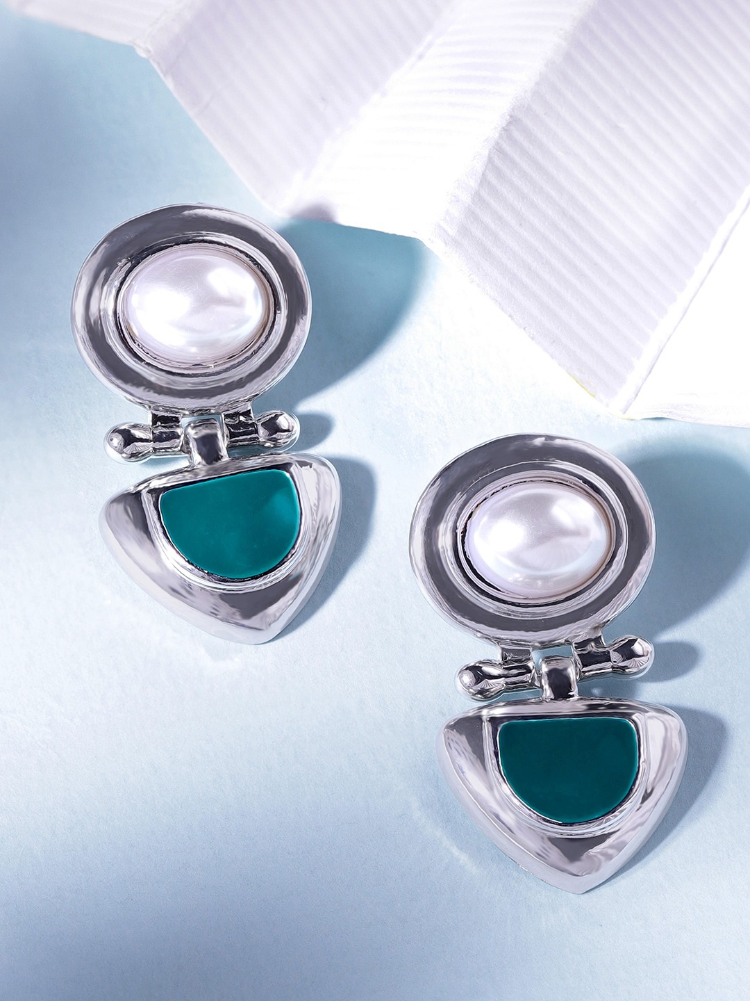 Rubans Rhodium-Plated Statement Stud Earrings with Green Stone & Pearl Detailing, Silver
Rubans Rhodium-Plated Statement Stud Earrings with Green Stone & Pearl Detailing, Silver