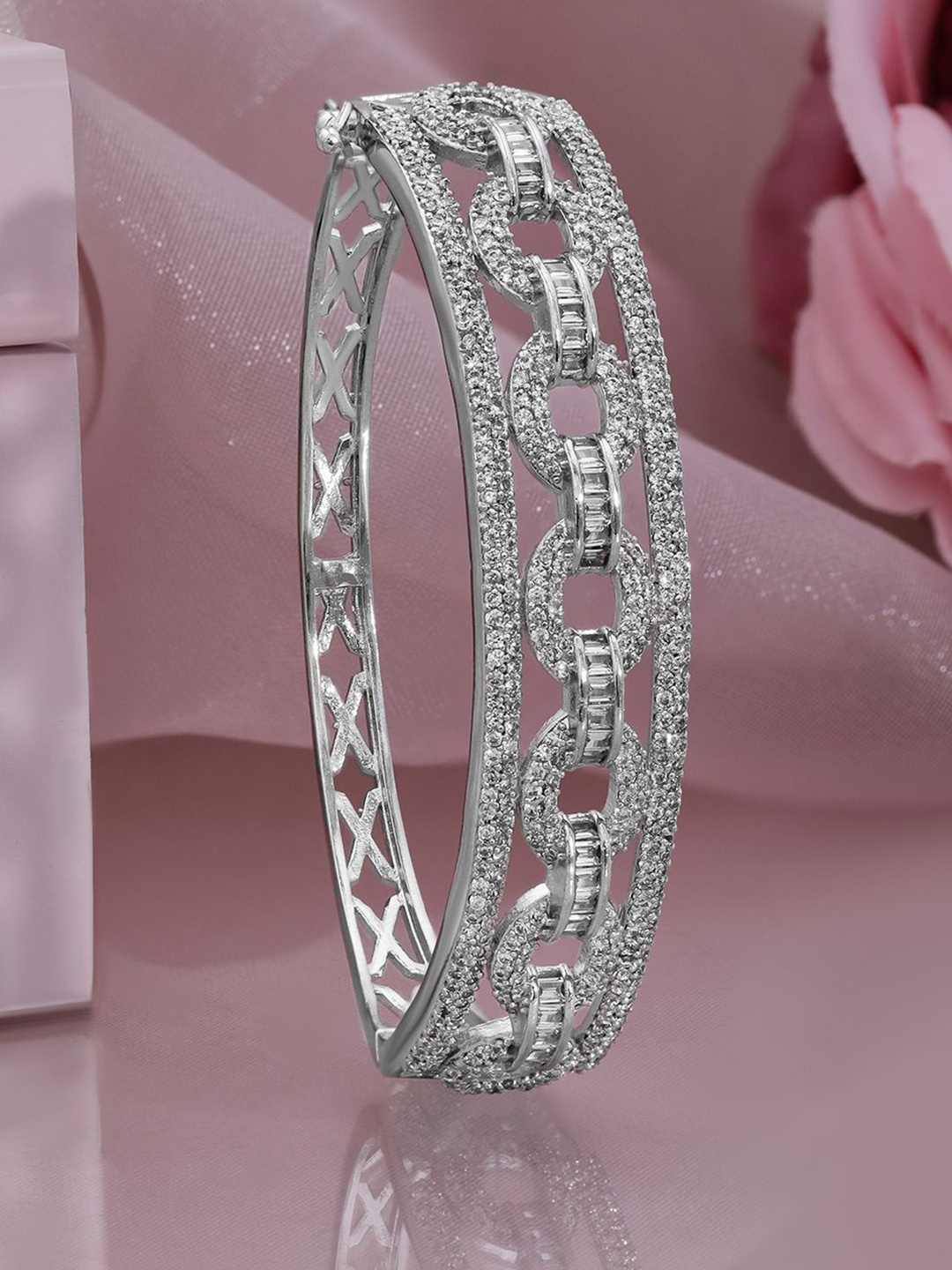 Rubans Rhodium Plated Cubic Zirconia Studded Chain Link Design Premium Openable Bracelet, Silver
Rubans Rhodium Plated Cubic Zirconia Studded Chain Link Design Premium Openable Bracelet, Silver