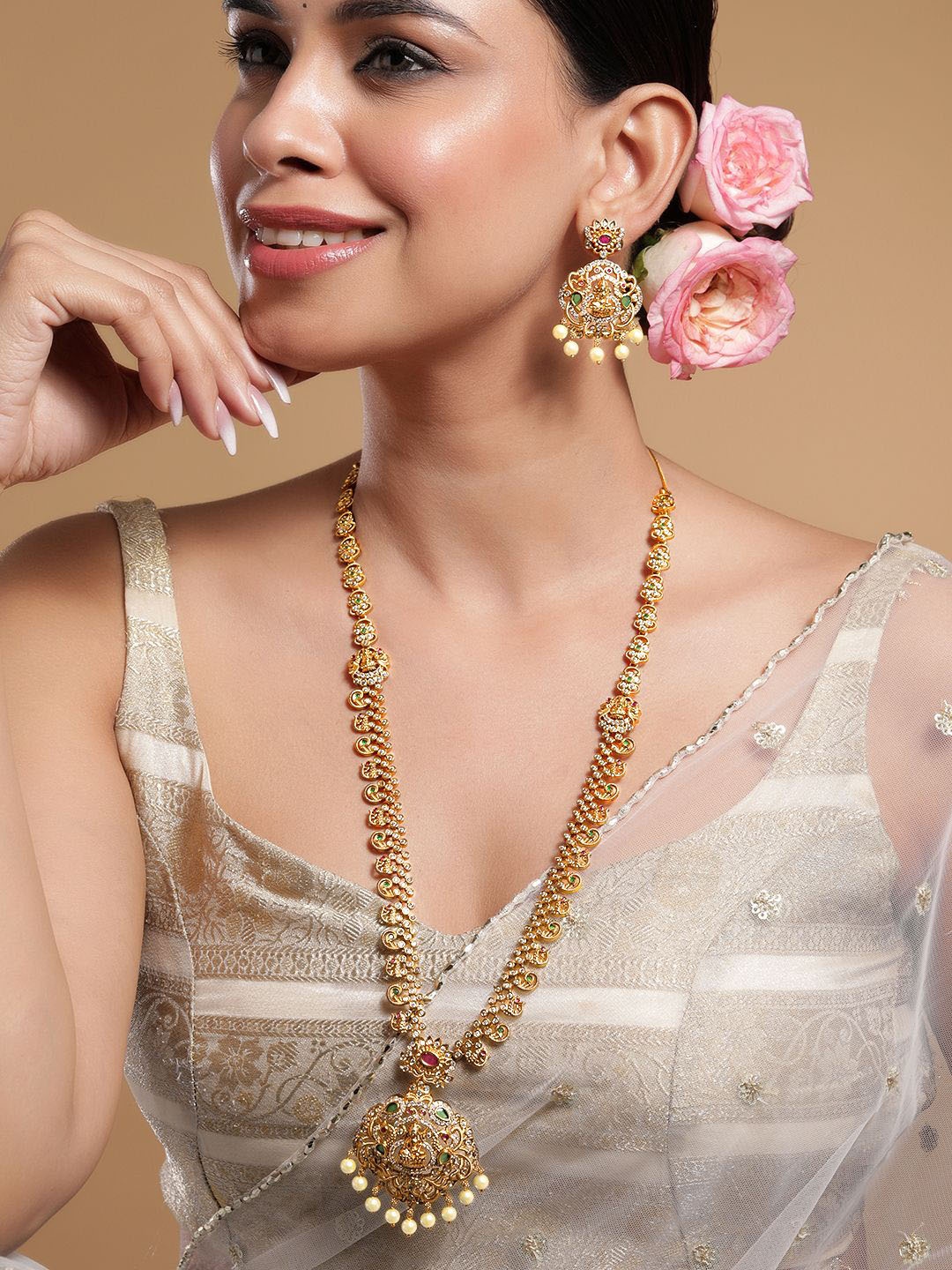 Rubans 22K Gold-Plated Ruby & Emerald CZ Studded Divine Lakshmi Temple Jewellery Set
Rubans 22K Gold-Plated Ruby & Emerald CZ Studded Divine Lakshmi Temple Jewellery Set