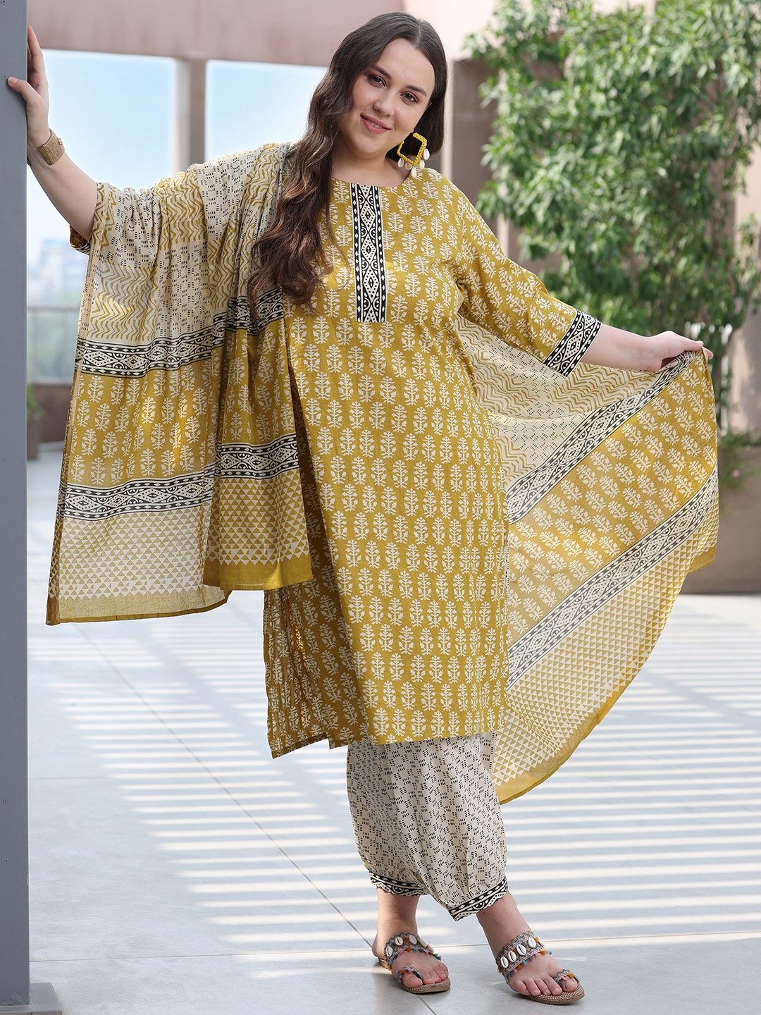 EXTRA LOVE BY LIBAS Plus Size Floral Printed Pure Cotton Straight Kurta & Salwar & Dupatta, Olive
EXTRA LOVE BY LIBAS Plus Size Floral Printed Pure Cotton Straight Kurta & Salwar & Dupatta, Olive