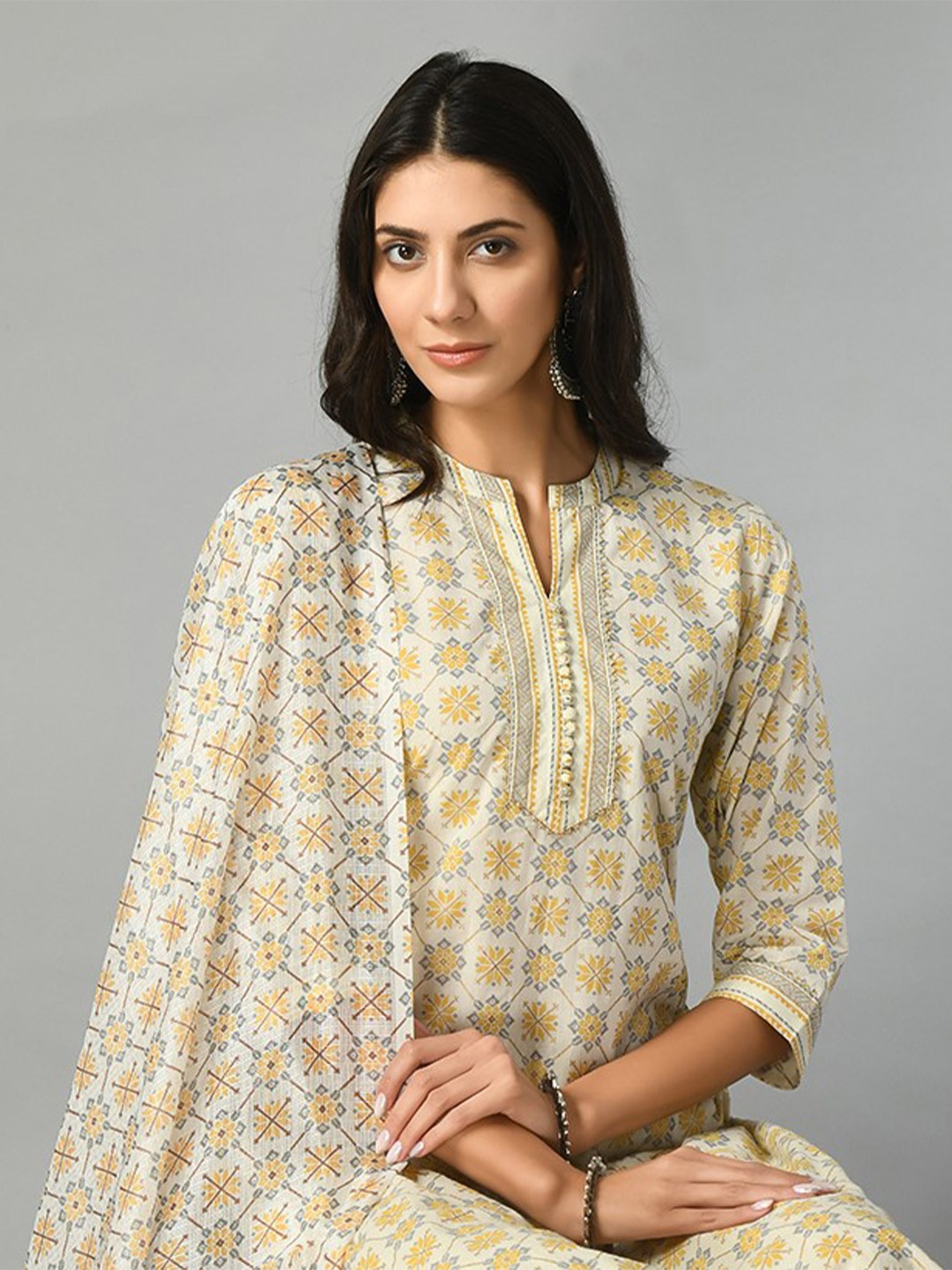 DOISA Floral Printed Gotta Patti Pure Cotton Straight Kurta With Trouser & Dupatta, Beige
DOISA Floral Printed Gotta Patti Pure Cotton Straight Kurta With Trouser & Dupatta, Beige