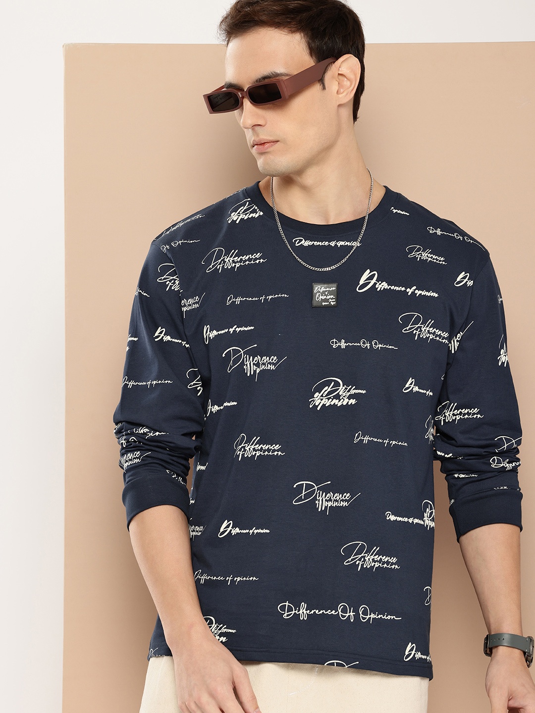 Difference of Opinion Men Brand Logo Printed Pure Cotton Applique Oversized T-shirt, Navy blue
Difference of Opinion Men Brand Logo Printed Pure Cotton Applique Oversized T-shirt, Navy blue
