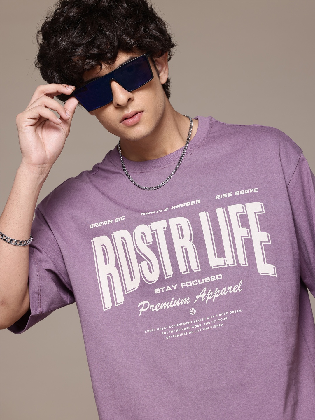 Roadster The Lifestyle Co Brand Logo Printed Drop-Shoulder Sleeves Pure Cotton T-shirt, Purple
Roadster The Lifestyle Co Brand Logo Printed Drop-Shoulder Sleeves Pure Cotton T-shirt, Purple