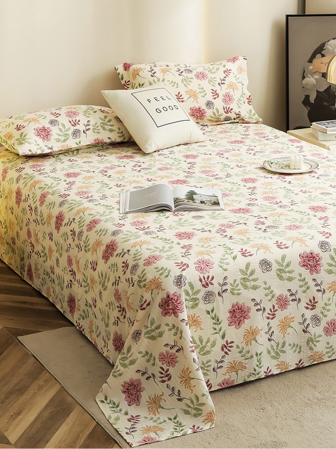 Story@home Off White Floral Printed 300 TC Microfiber King Bedsheet with 2 Pillow Covers
Story@home Off White Floral Printed 300 TC Microfiber King Bedsheet with 2 Pillow Covers