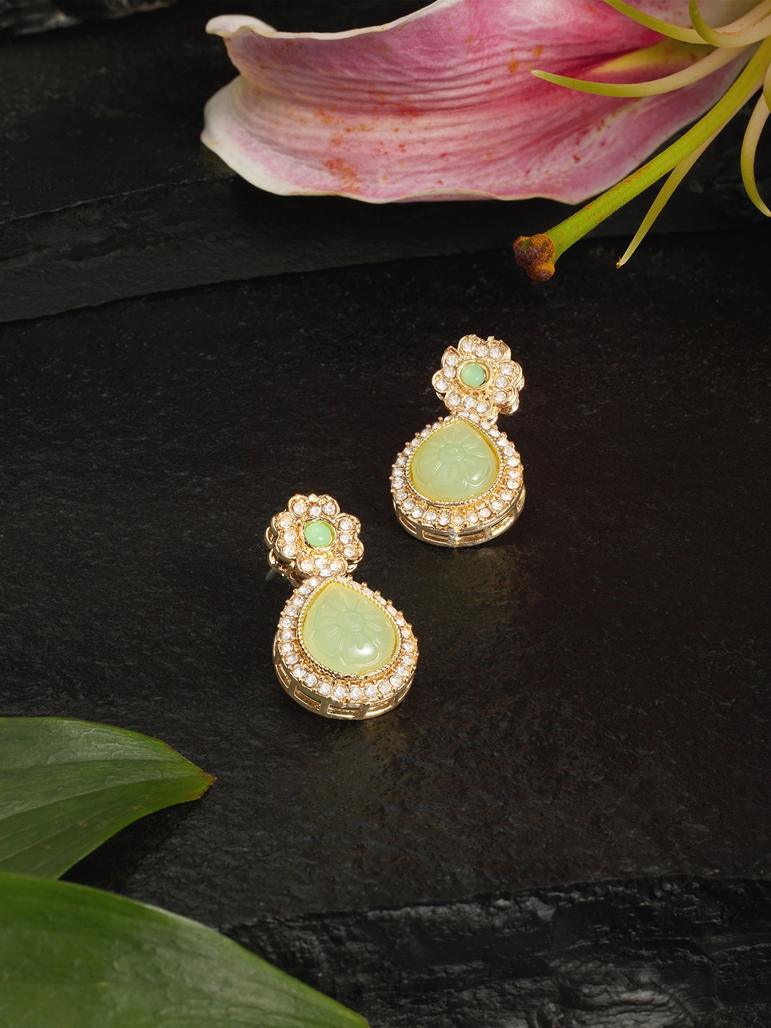 Zaveri Pearls Gold-Plated Dazzling Austrian Diamond Stone Studded & Beaded Drop Earrings
Zaveri Pearls Gold-Plated Dazzling Austrian Diamond Stone Studded & Beaded Drop Earrings