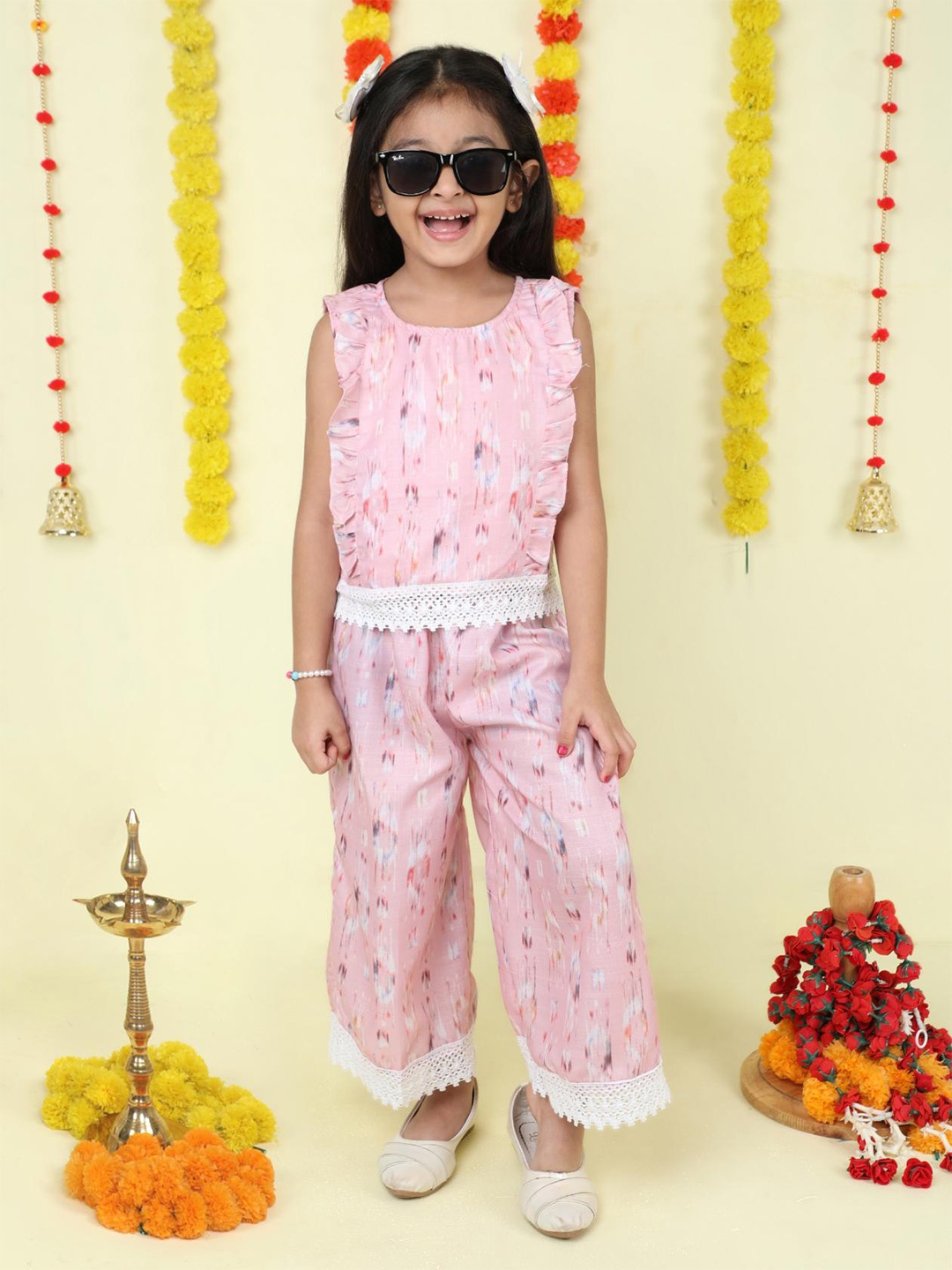 The Magic Wand Girls Printed Round Neck Sleeveless Top With Palazzo, Pink
The Magic Wand Girls Printed Round Neck Sleeveless Top With Palazzo, Pink