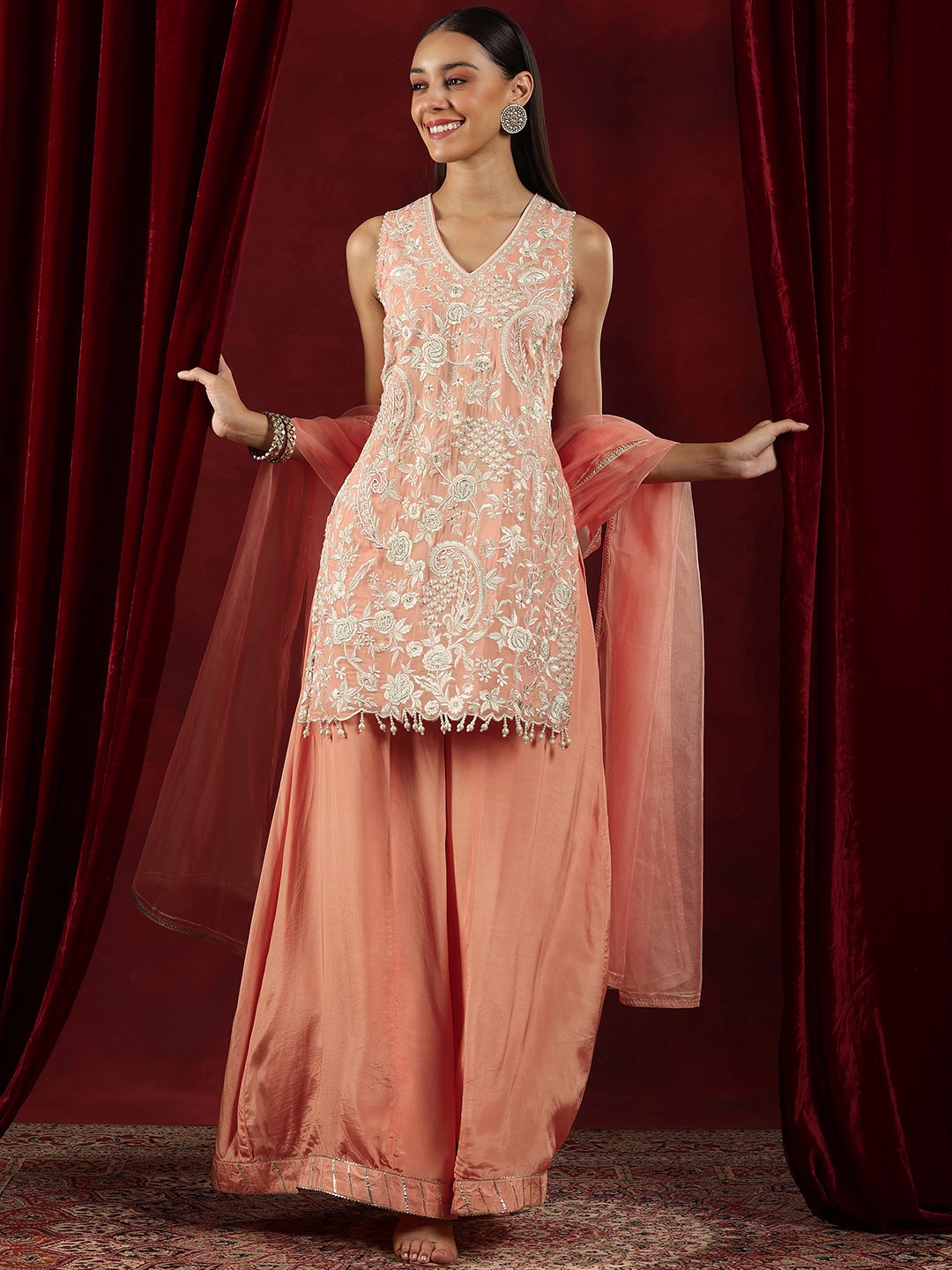 Libas Art Floral Embroidered Beads And Stones Straight Kurta With Palazzos & Dupatta, Peach
Libas Art Floral Embroidered Beads And Stones Straight Kurta With Palazzos & Dupatta, Peach