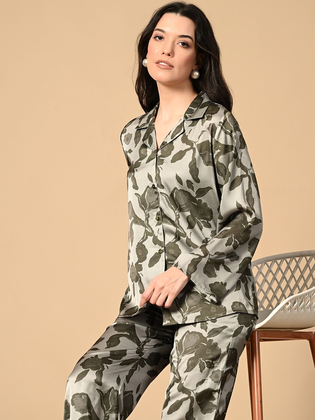PANDORNA Floral Printed lapel Collar Neck Long Sleeves Shirt With Trouser, Green
PANDORNA Floral Printed lapel Collar Neck Long Sleeves Shirt With Trouser, Green