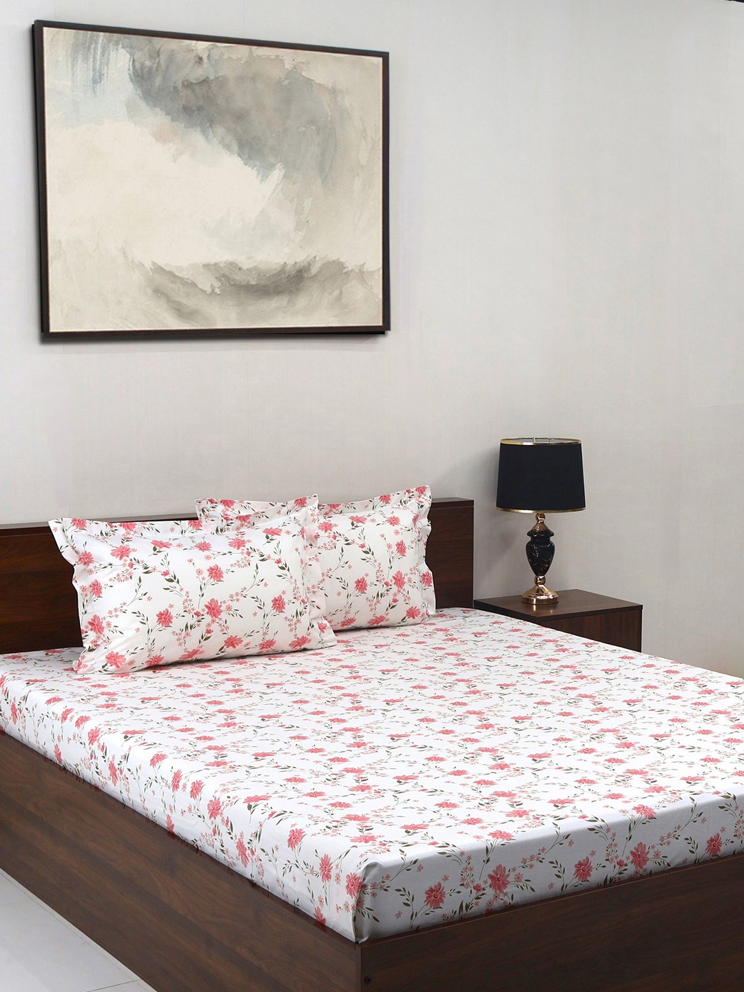 BOMBAY DYEING Pink & White Floral Pure Cotton 180 TC King Bedsheet Set 2.74 x 2.74 Mts
BOMBAY DYEING Pink & White Floral Pure Cotton 180 TC King Bedsheet Set 2.74 x 2.74 Mts