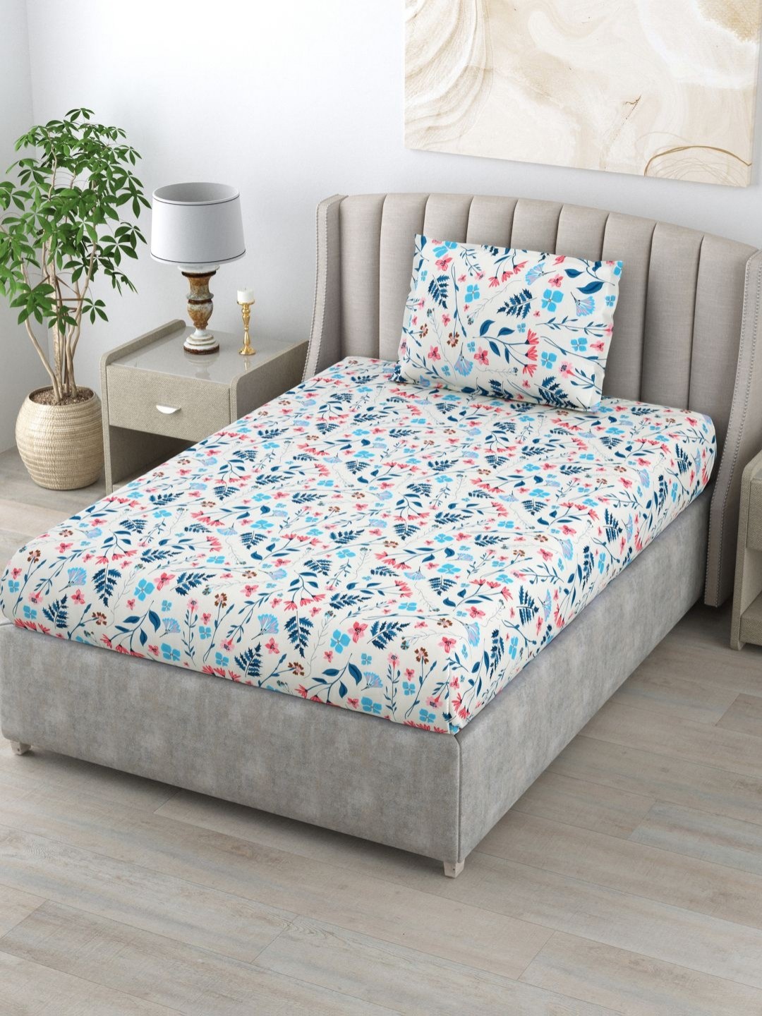BOMBAY DYEING Epigram White Floral Pure Cotton 120 TC Single Bedsheet Set 1.50 m X 2.24 m
BOMBAY DYEING Epigram White Floral Pure Cotton 120 TC Single Bedsheet Set 1.50 m X 2.24 m