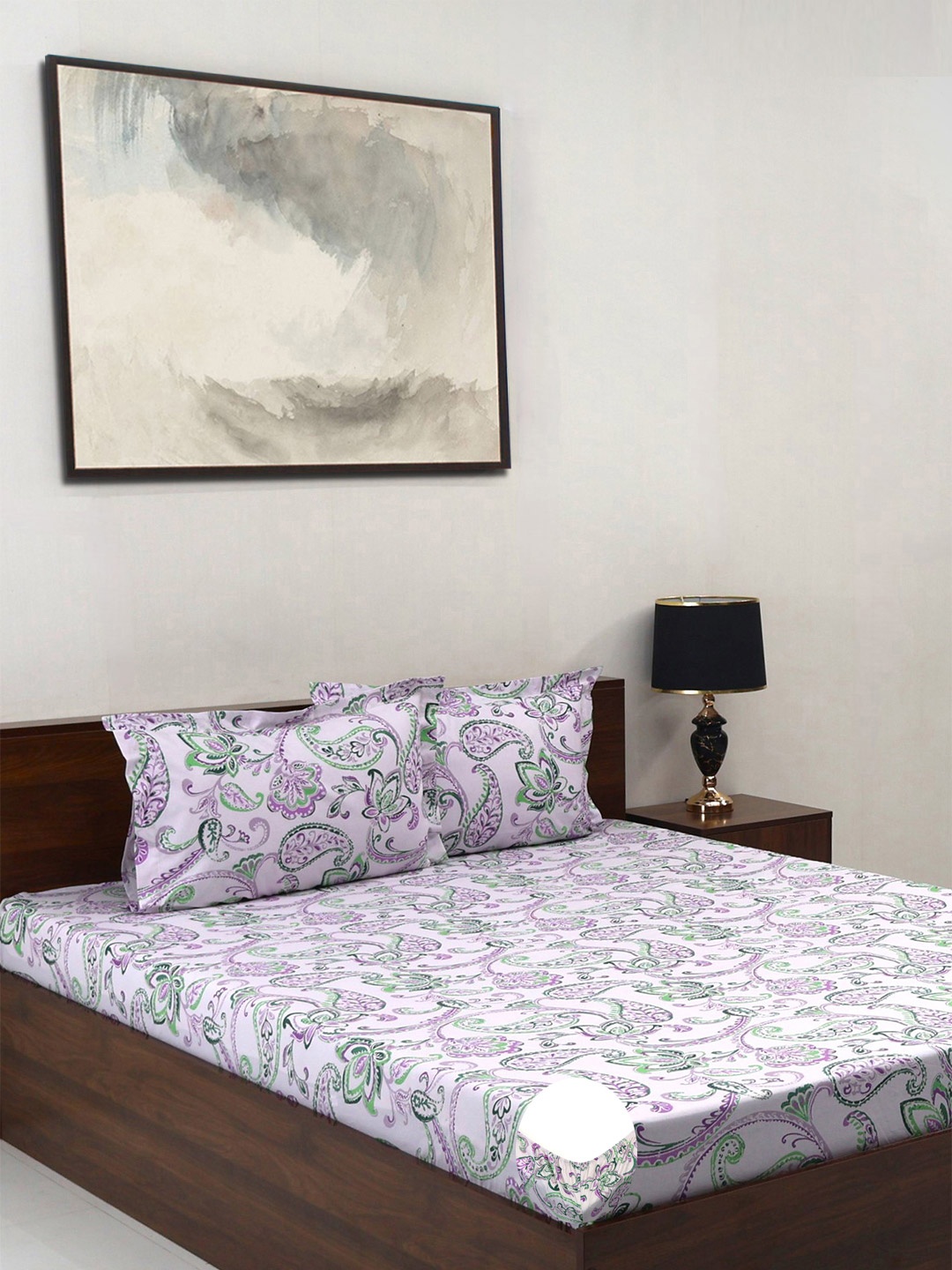 BOMBAY DYEING Purple Floral Cotton 140 TC Queen Fitted Bedsheet Set-1.52 mX1.98 m X 30 cm
BOMBAY DYEING Purple Floral Cotton 140 TC Queen Fitted Bedsheet Set-1.52 mX1.98 m X 30 cm