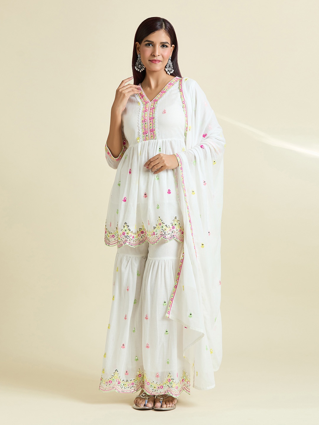 Adara Khan Floral Embroidered Thread Work Pure Cotton A-Line Kurti with Sharara & Dupatta, White
Adara Khan Floral Embroidered Thread Work Pure Cotton A-Line Kurti with Sharara & Dupatta, White
