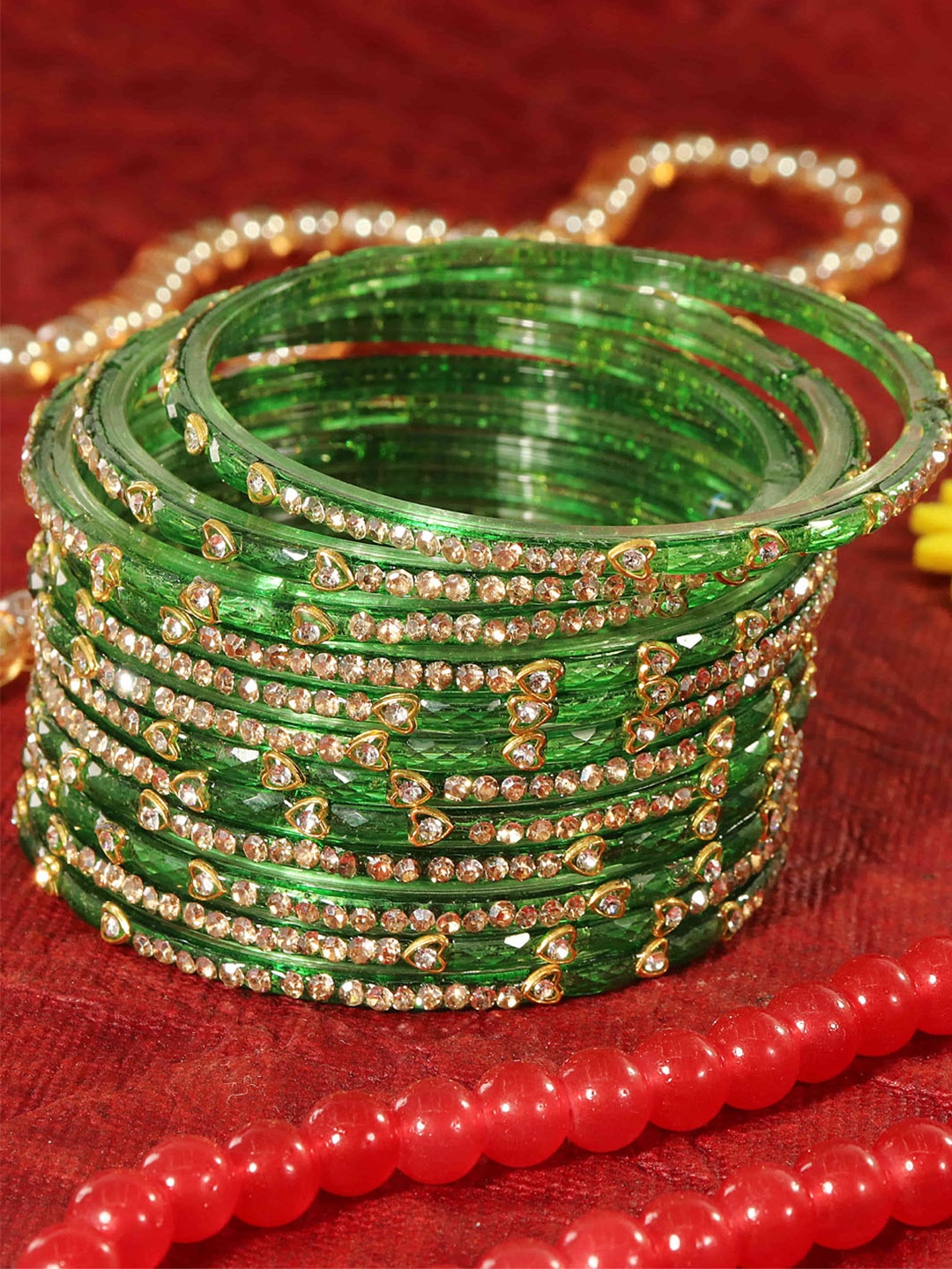 LAVAZZA Set Of 12 Zircon Diamond Antique Crystals Stone Studded & Beads Glass Bangles, Green
LAVAZZA Set Of 12 Zircon Diamond Antique Crystals Stone Studded & Beads Glass Bangles, Green