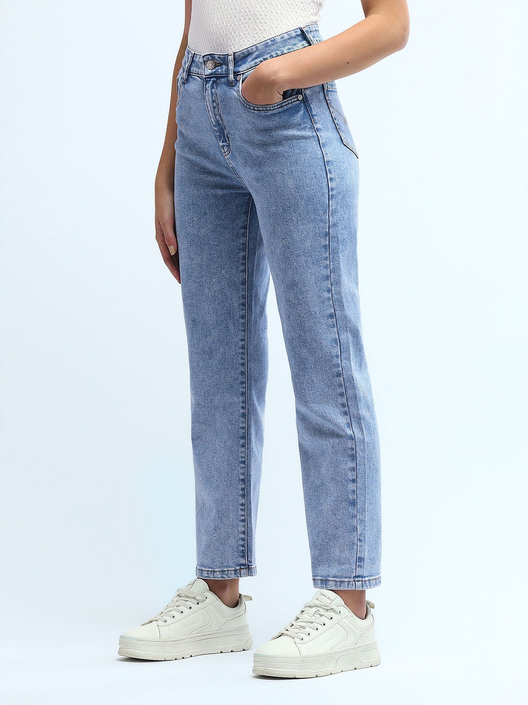 U.S. Polo Assn. Women Women Straight Fit High-Rise Light Fade Stretchable Jeans, Blue
U.S. Polo Assn. Women Women Straight Fit High-Rise Light Fade Stretchable Jeans, Blue