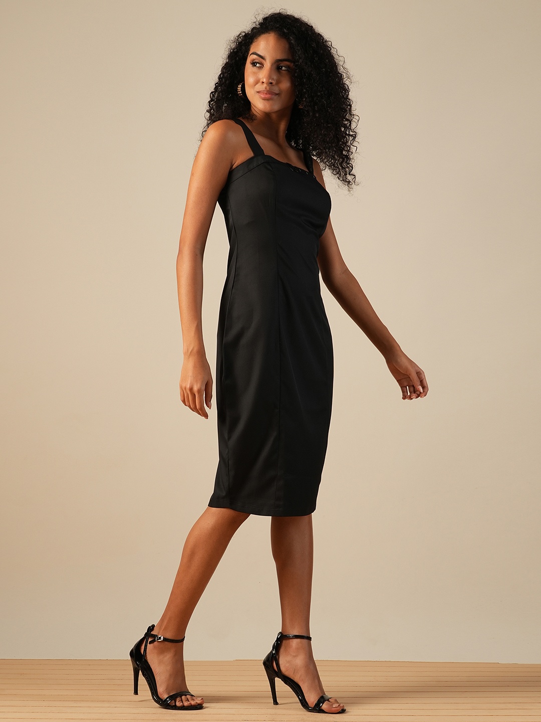 Globus Buckle Detail Square Neck Strappy Shoulder Korean Midi Sheath Party Dress, Black
Globus Buckle Detail Square Neck Strappy Shoulder Korean Midi Sheath Party Dress, Black