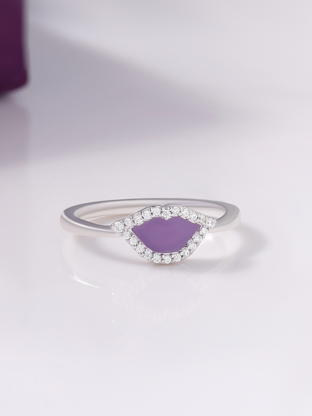 Ornate Jewels 925 Sterling Silver American Diamond Celebrity Purple Lips Ring
Ornate Jewels 925 Sterling Silver American Diamond Celebrity Purple Lips Ring