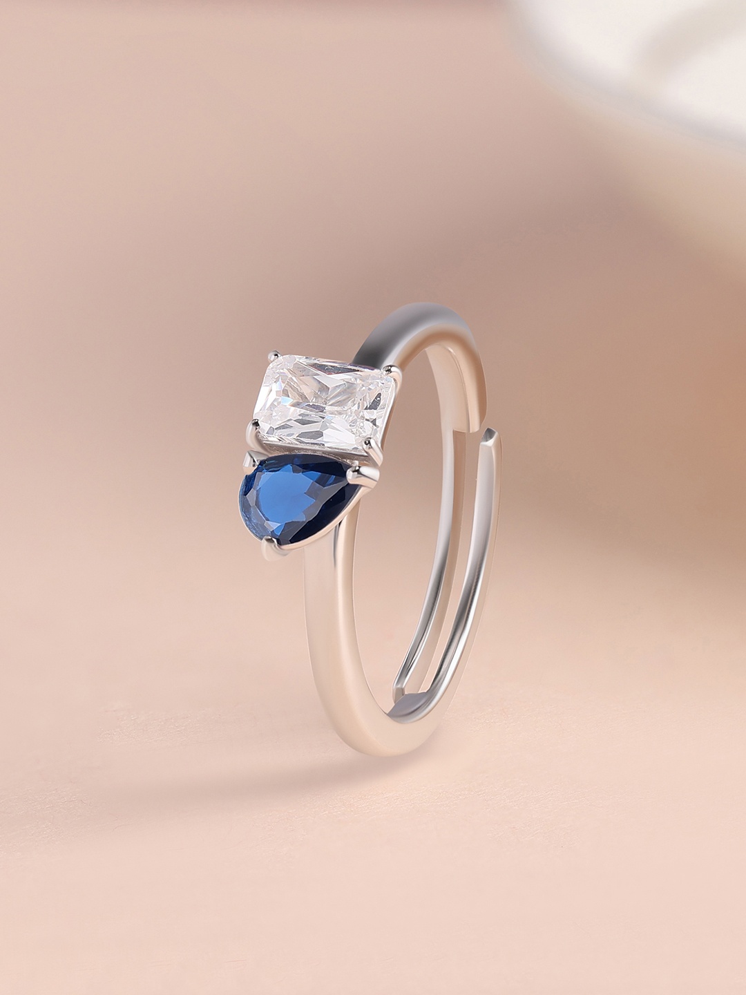Ornate Jewels 925 Sterling Silver American Diamond Sapphire Toi Et Moi Adjustable Ring
Ornate Jewels 925 Sterling Silver American Diamond Sapphire Toi Et Moi Adjustable Ring