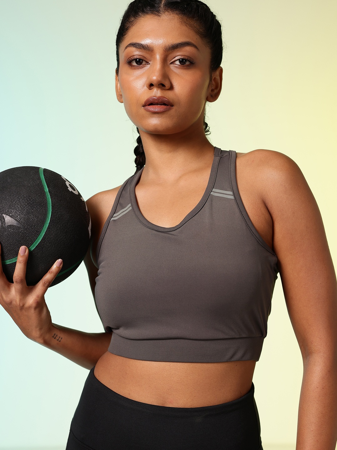 HRX by Hrithik Roshan Lightly Padded Rapid-Dry Training Bra HR_SS25_W_BA_KT059_03_C, Grey
HRX by Hrithik Roshan Lightly Padded Rapid-Dry Training Bra HR_SS25_W_BA_KT059_03_C, Grey