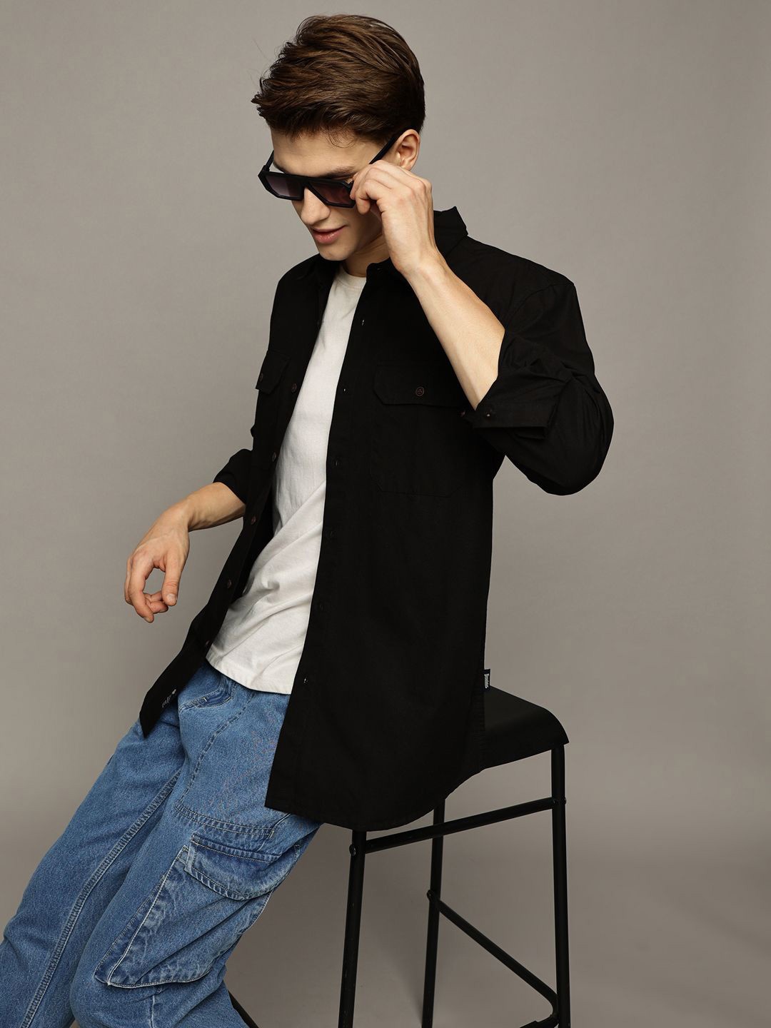 The Roadster Lifestyle Co. Men Premium Spread Collar Solid Cotton Oversized Casual Shirt, Black
The Roadster Lifestyle Co. Men Premium Spread Collar Solid Cotton Oversized Casual Shirt, Black