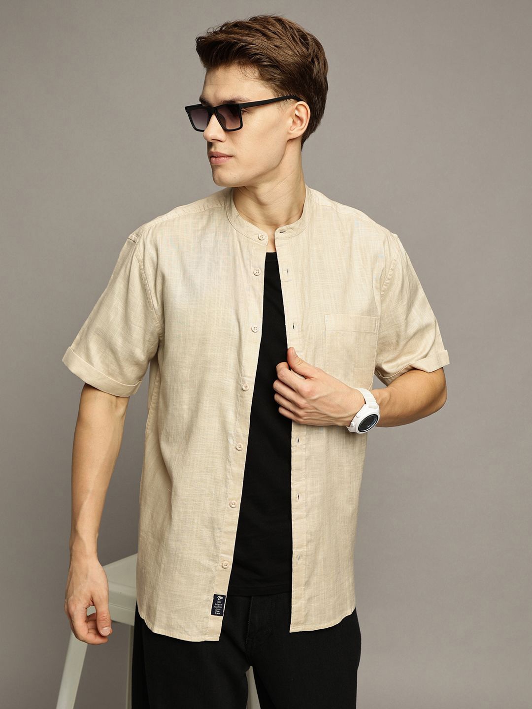 The Roadster Lifestyle Co. Men Premium Band Collar Solid Cotton Oversized Casual Shirt, Beige
The Roadster Lifestyle Co. Men Premium Band Collar Solid Cotton Oversized Casual Shirt, Beige