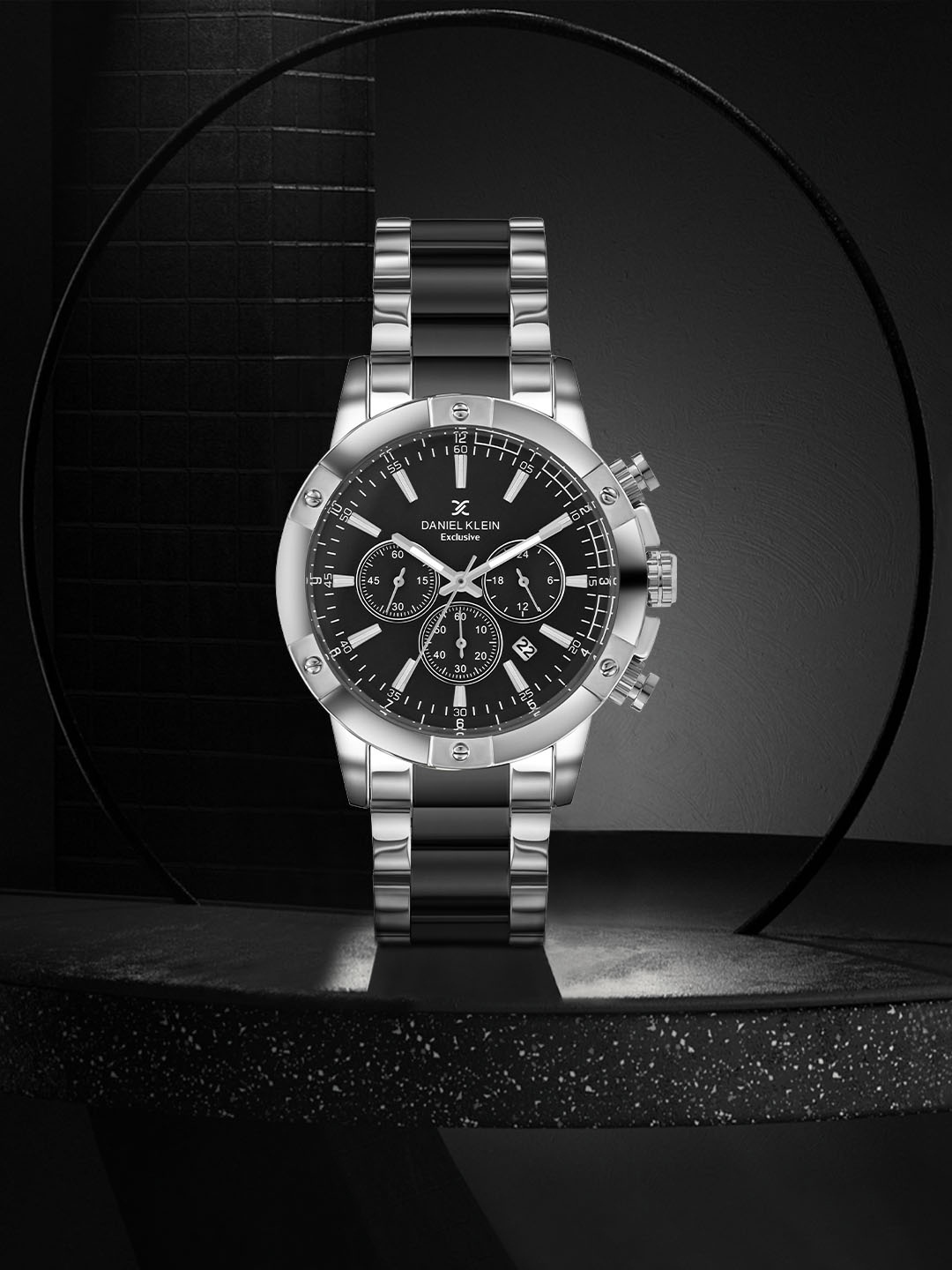 Daniel Klein Men Dial & Straps Analogue Date Aperture Bracelet Style Watch DK.1.14095-4, Black
Daniel Klein Men Dial & Straps Analogue Date Aperture Bracelet Style Watch DK.1.14095-4, Black