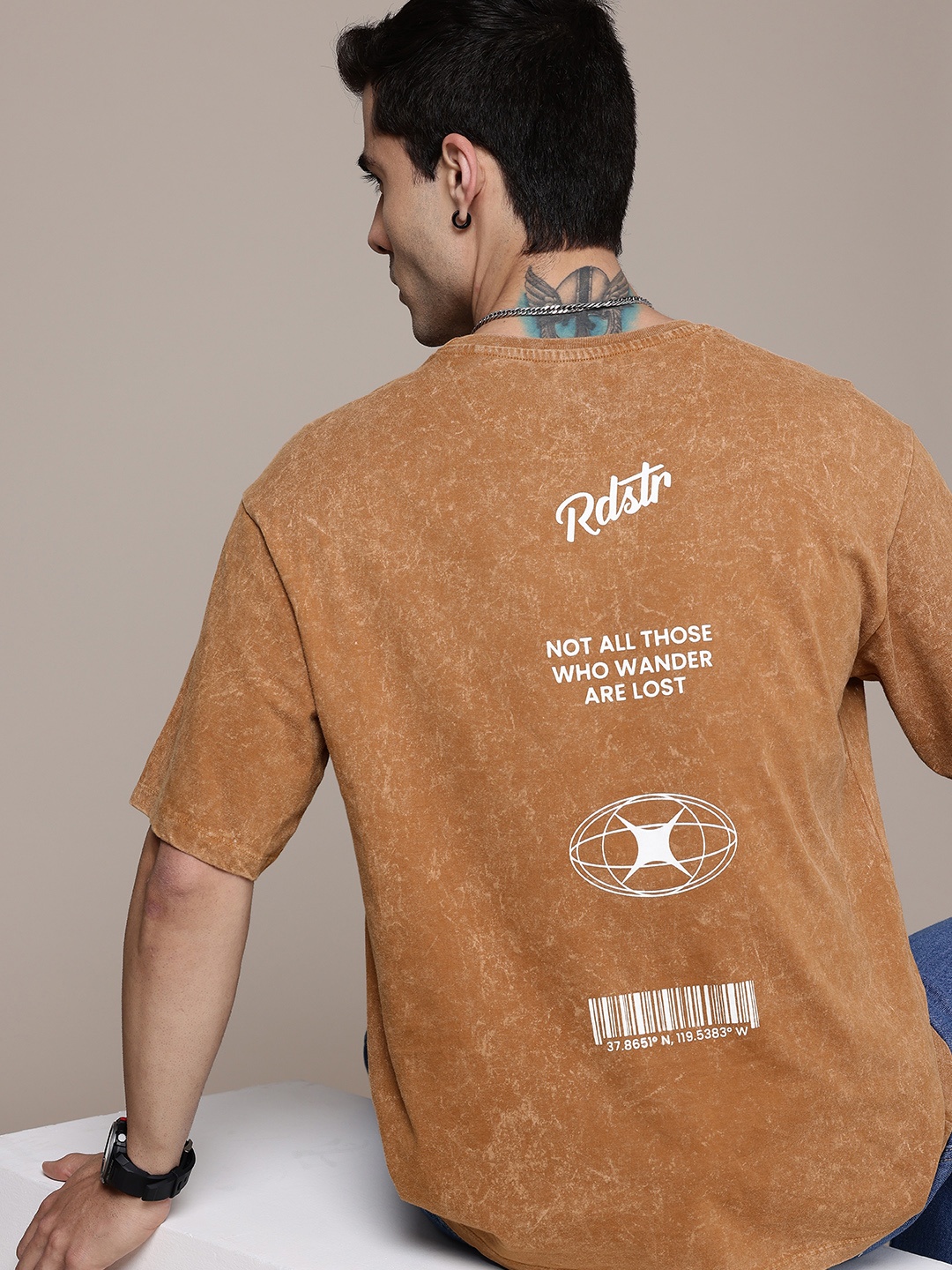 The Roadster Life Co. Typography Printed Drop-Shoulder Sleeves Pure Cotton T-shirt, Rust
The Roadster Life Co. Typography Printed Drop-Shoulder Sleeves Pure Cotton T-shirt, Rust
