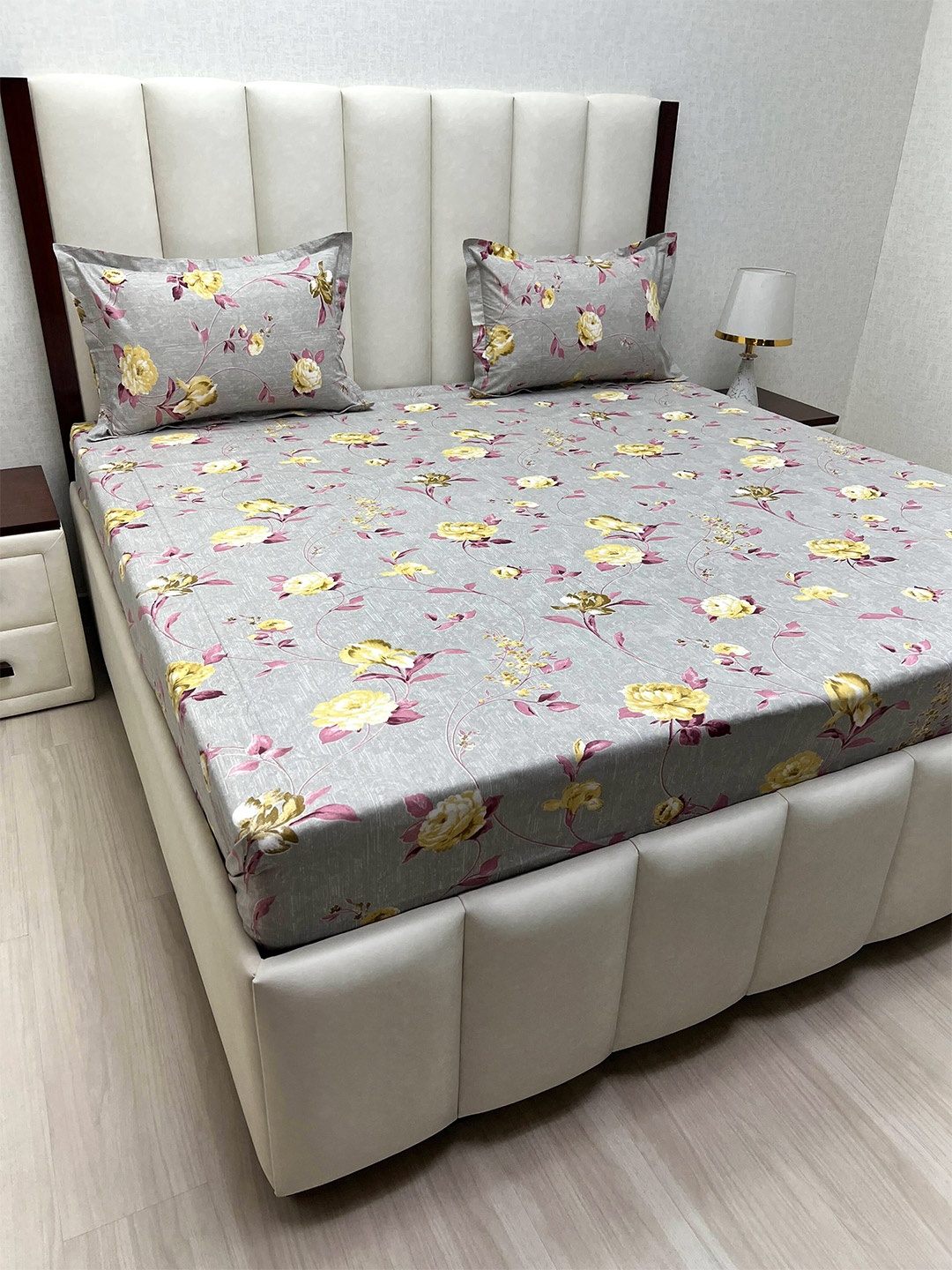 Pure Decor Velar Grey Floral Printed Pure Cotton 240 TC King Bedsheet Set 3.05 x 2.74 m
Pure Decor Velar Grey Floral Printed Pure Cotton 240 TC King Bedsheet Set 3.05 x 2.74 m