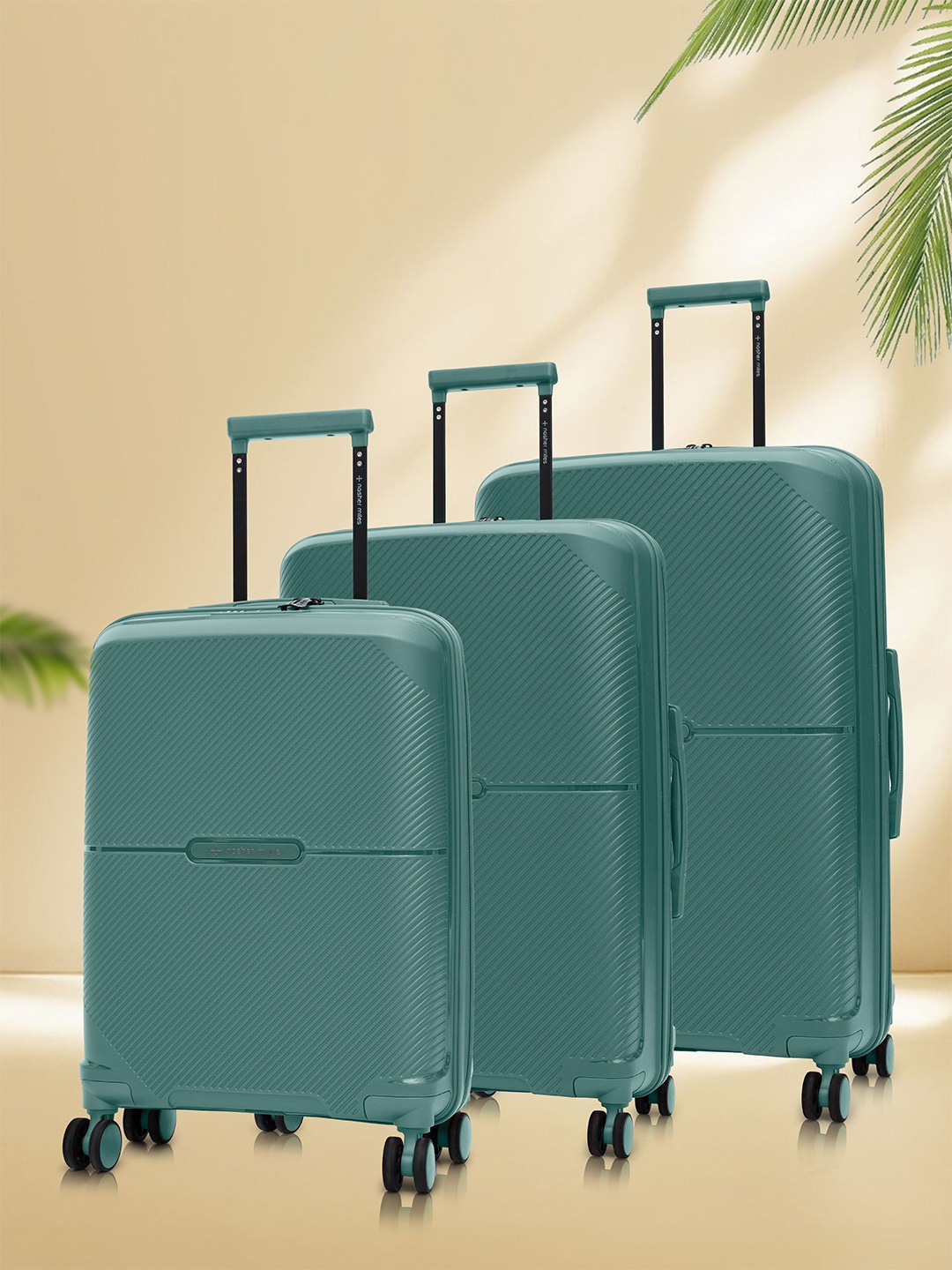 Nasher Miles Hawaii Polypropylene Set of 3 S/M/L Dark Green Trolley Bags (55-65-75 cm)
Nasher Miles Hawaii Polypropylene Set of 3 S/M/L Dark Green Trolley Bags (55-65-75 cm)