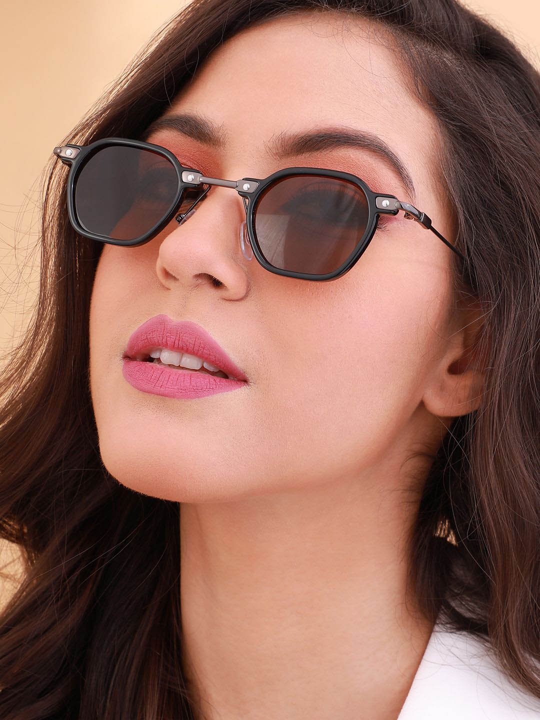 HAUTE SAUCE by Campus Sutra Women Square Sunglasses with Polarised Lens AW24_HSSG2721, Brown
HAUTE SAUCE by Campus Sutra Women Square Sunglasses with Polarised Lens AW24_HSSG2721, Brown