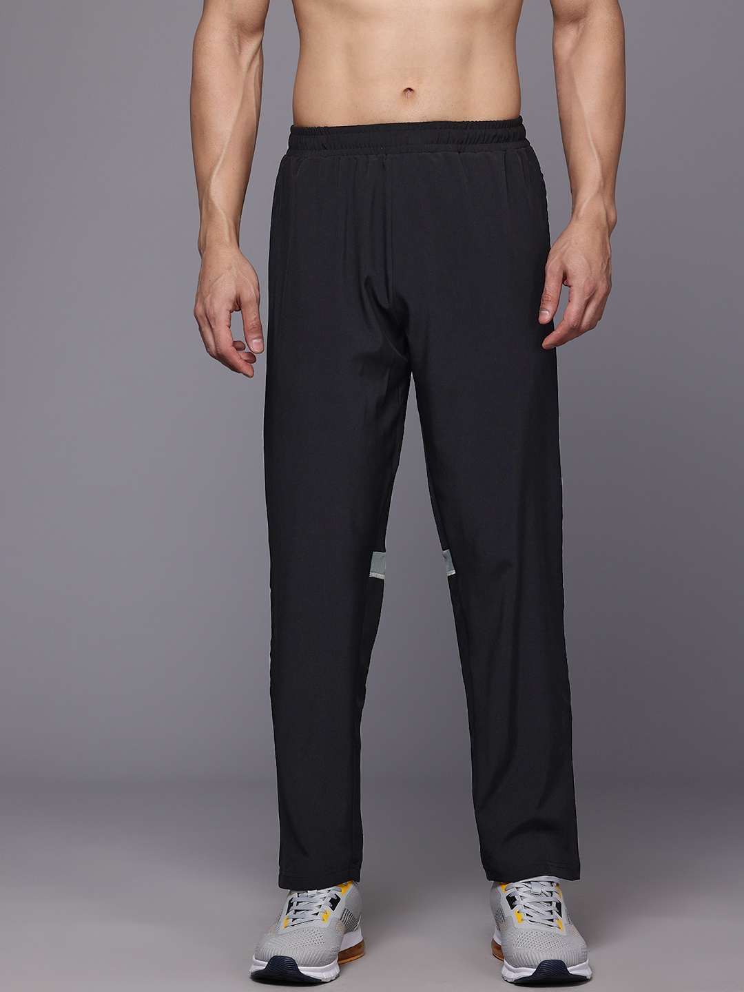 HRX by Hrithik Roshan Men Colourblocked Rapid-Dry Running Track Pants, Navy blue
HRX by Hrithik Roshan Men Colourblocked Rapid-Dry Running Track Pants, Navy blue