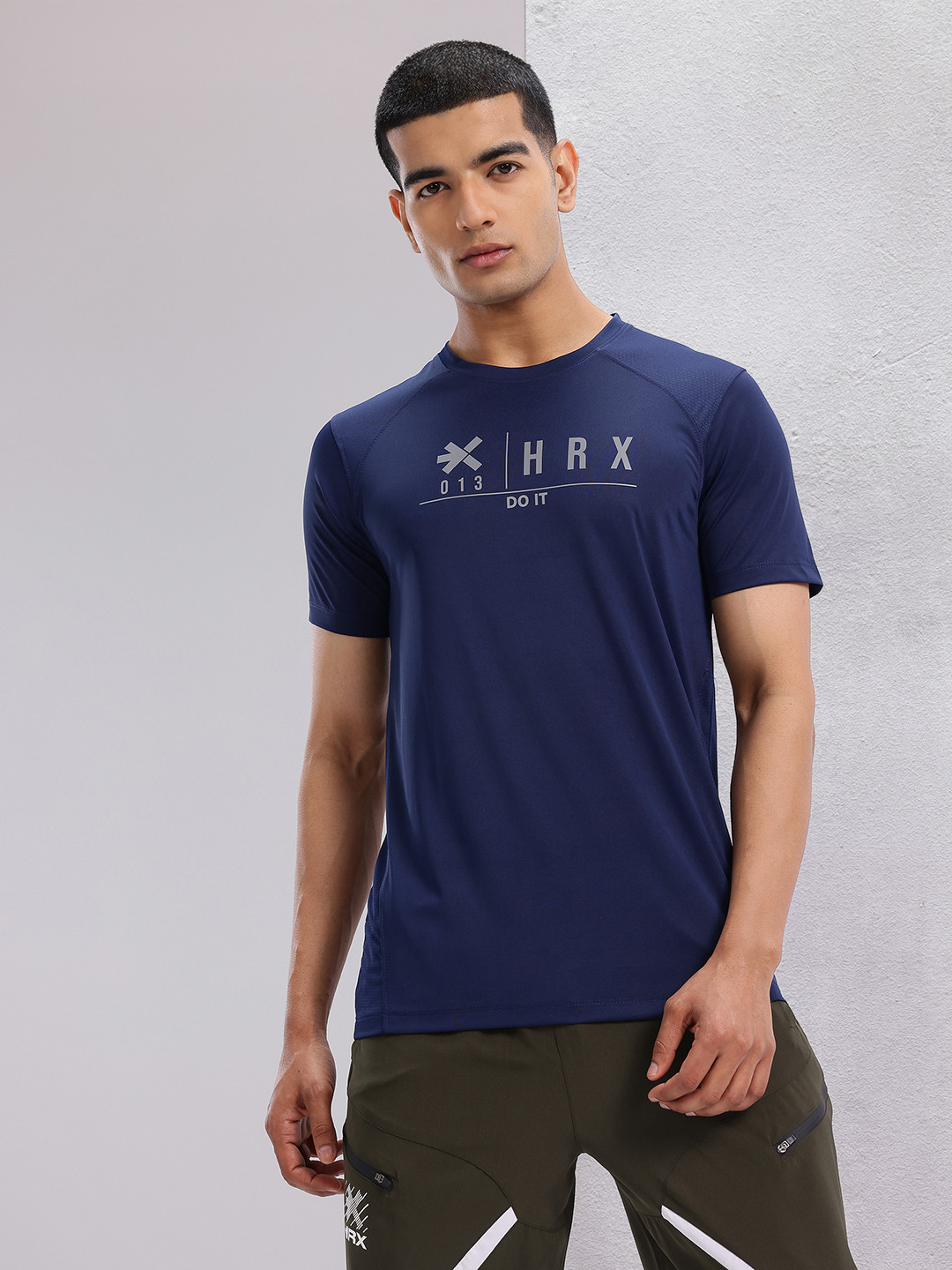 HRX by Hrithik Roshan Brand Logo Printed Raglan Sleeves Training T-shirt, Navy blue
HRX by Hrithik Roshan Brand Logo Printed Raglan Sleeves Training T-shirt, Navy blue