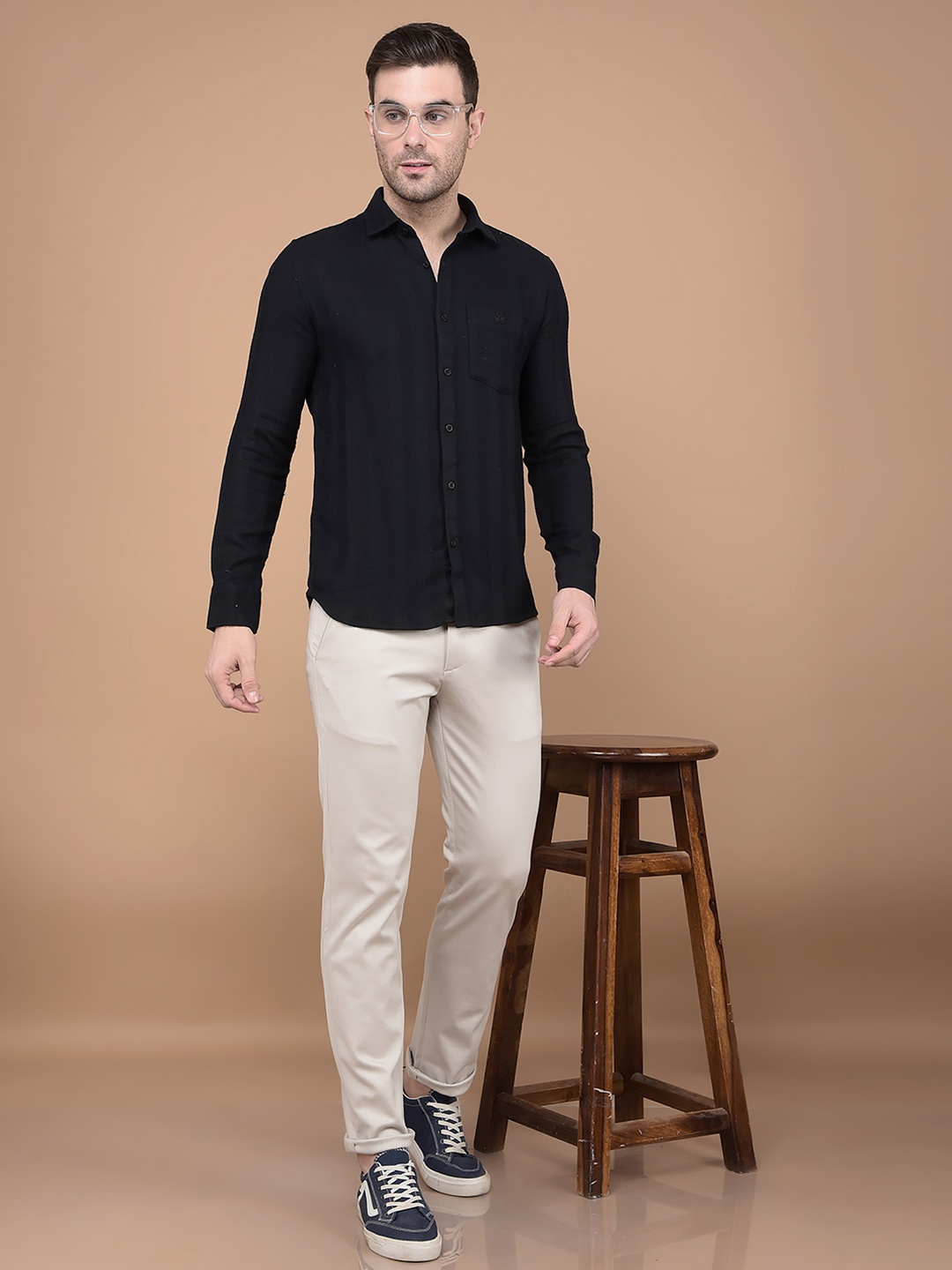 Crimsoune Club Men Spread Collar Vertical Striped Cotton Slim Fit Casual Shirt, Navy blue
Crimsoune Club Men Spread Collar Vertical Striped Cotton Slim Fit Casual Shirt, Navy blue