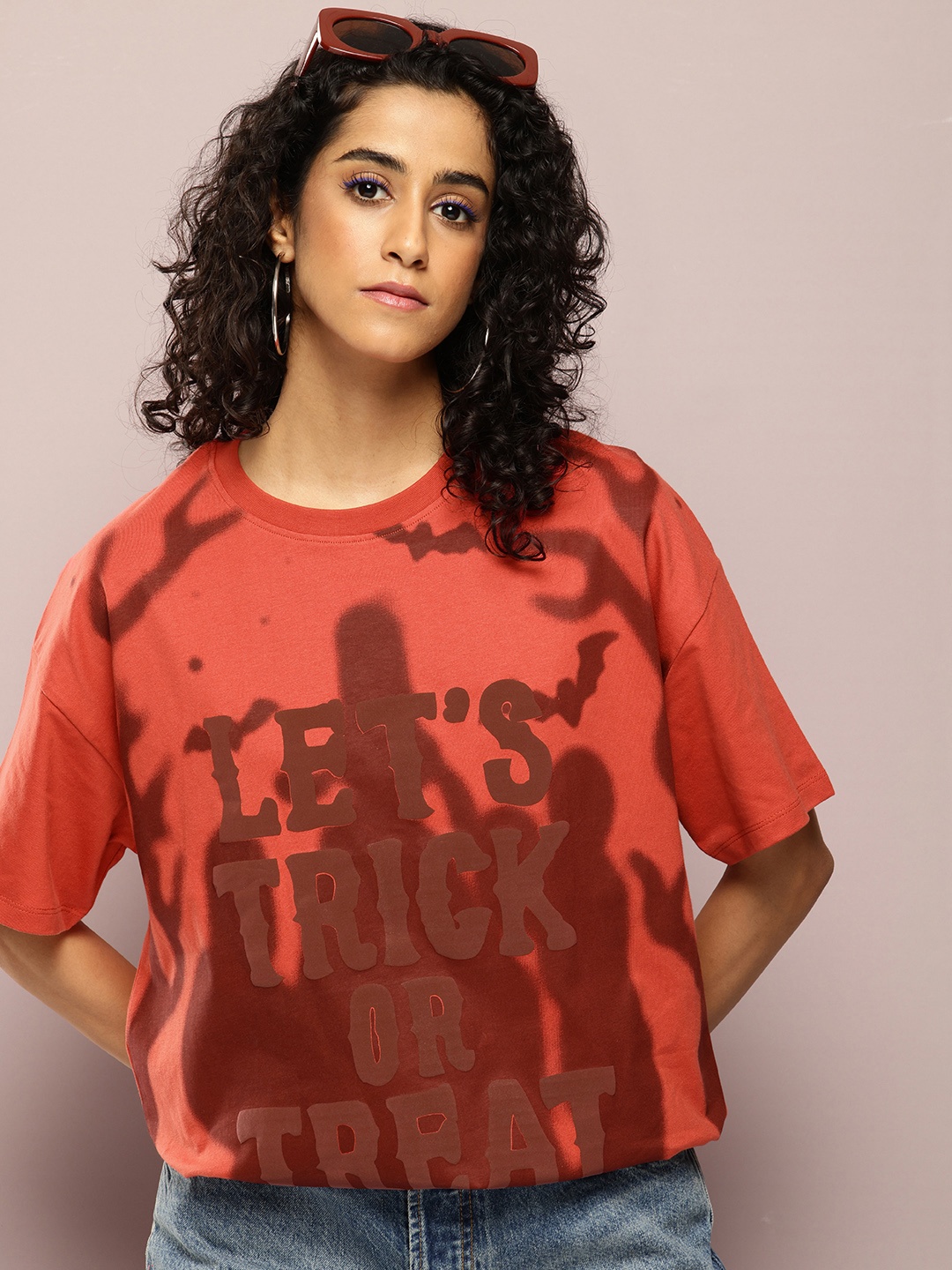 Kook N Keech Disney Typography Printed Drop-Shoulder Sleeves Oversized T-shirt, Maroon
Kook N Keech Disney Typography Printed Drop-Shoulder Sleeves Oversized T-shirt, Maroon