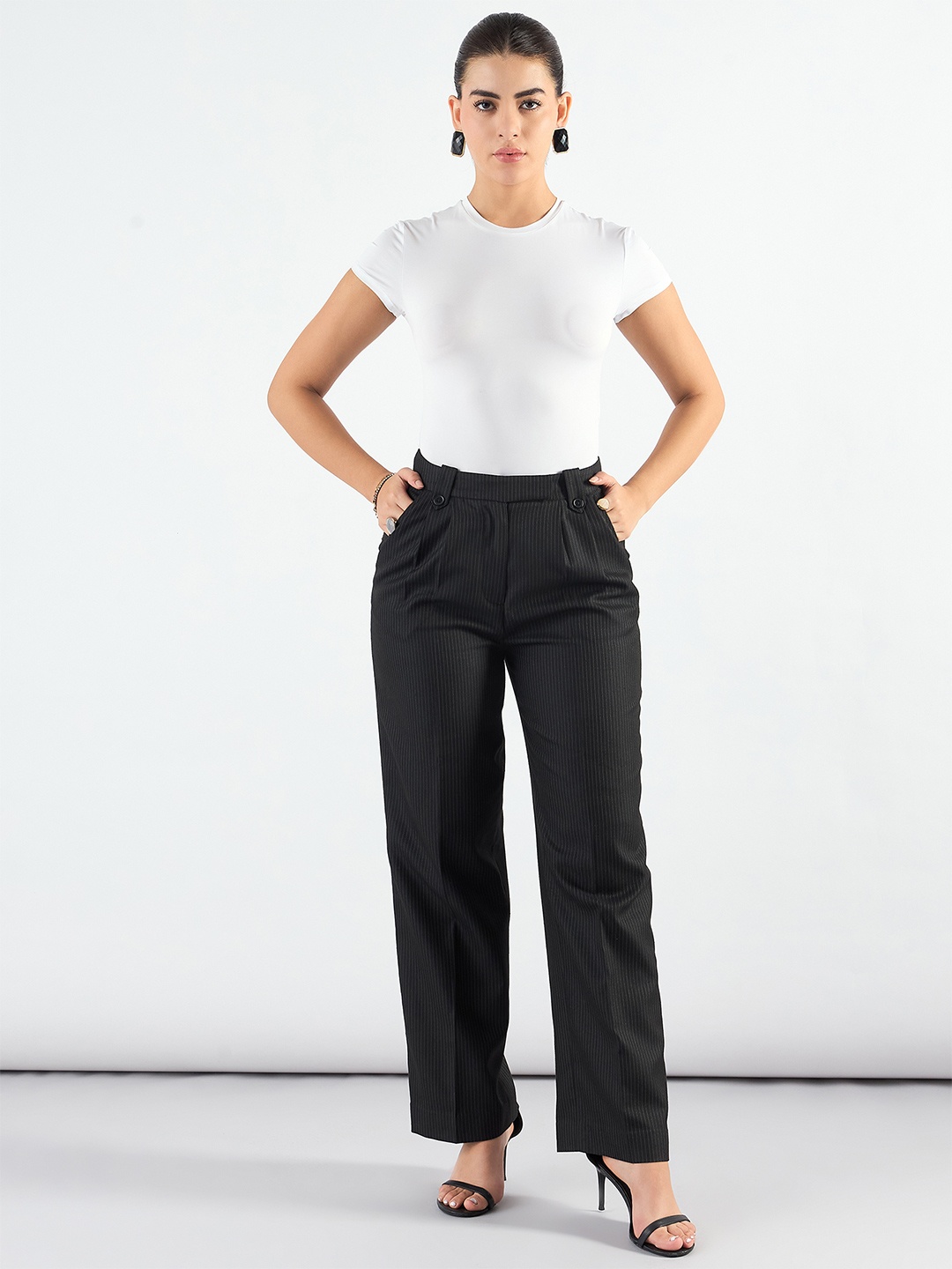 PowerSutra Women Striped Straight Fit High-Rise Wrinkle Free Pleated Formal Trouser, Black
PowerSutra Women Striped Straight Fit High-Rise Wrinkle Free Pleated Formal Trouser, Black
