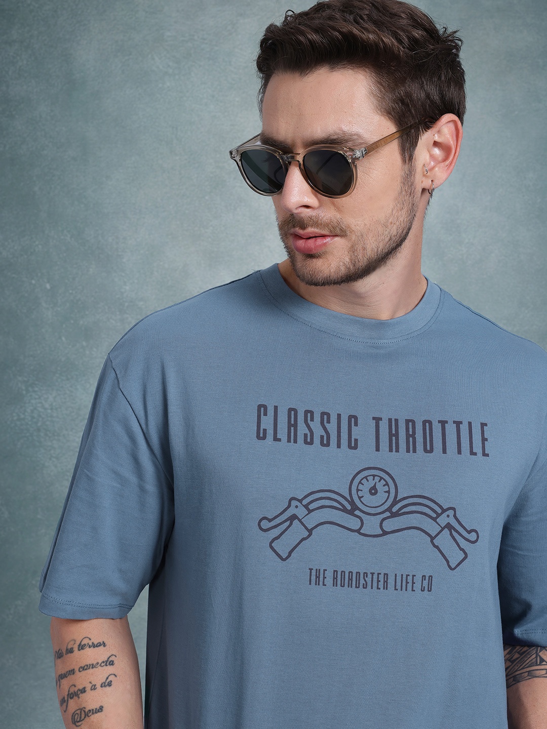 The Roadster Life Co. Men Typography Printed Pure Cotton Relaxed Fit T-shirt, Navy blue
The Roadster Life Co. Men Typography Printed Pure Cotton Relaxed Fit T-shirt, Navy blue