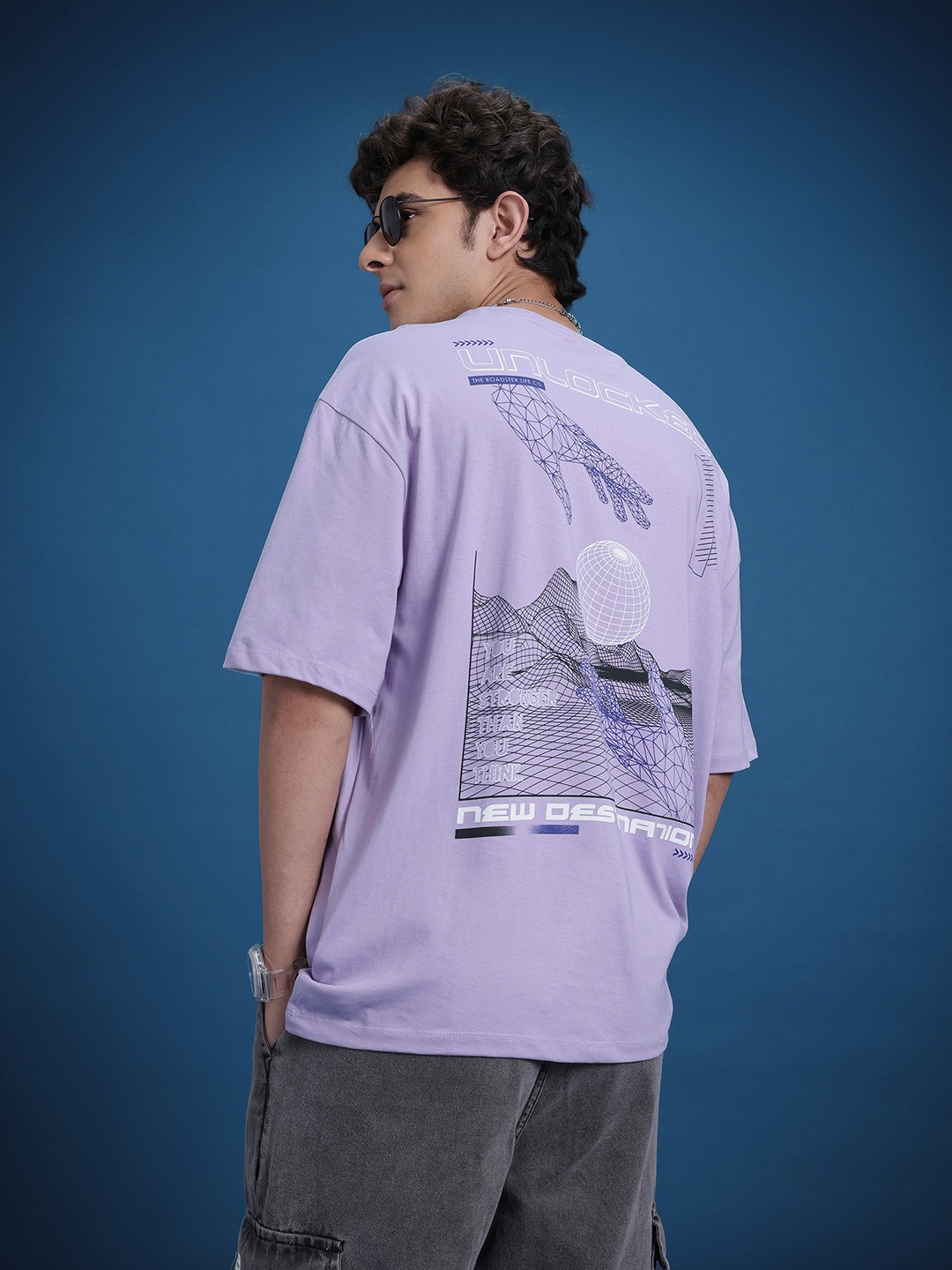 The Roadster Life Co. Graphic Print Pure Cotton Drop-Shoulder Sleeves T-shirt, Lavender
The Roadster Life Co. Graphic Print Pure Cotton Drop-Shoulder Sleeves T-shirt, Lavender