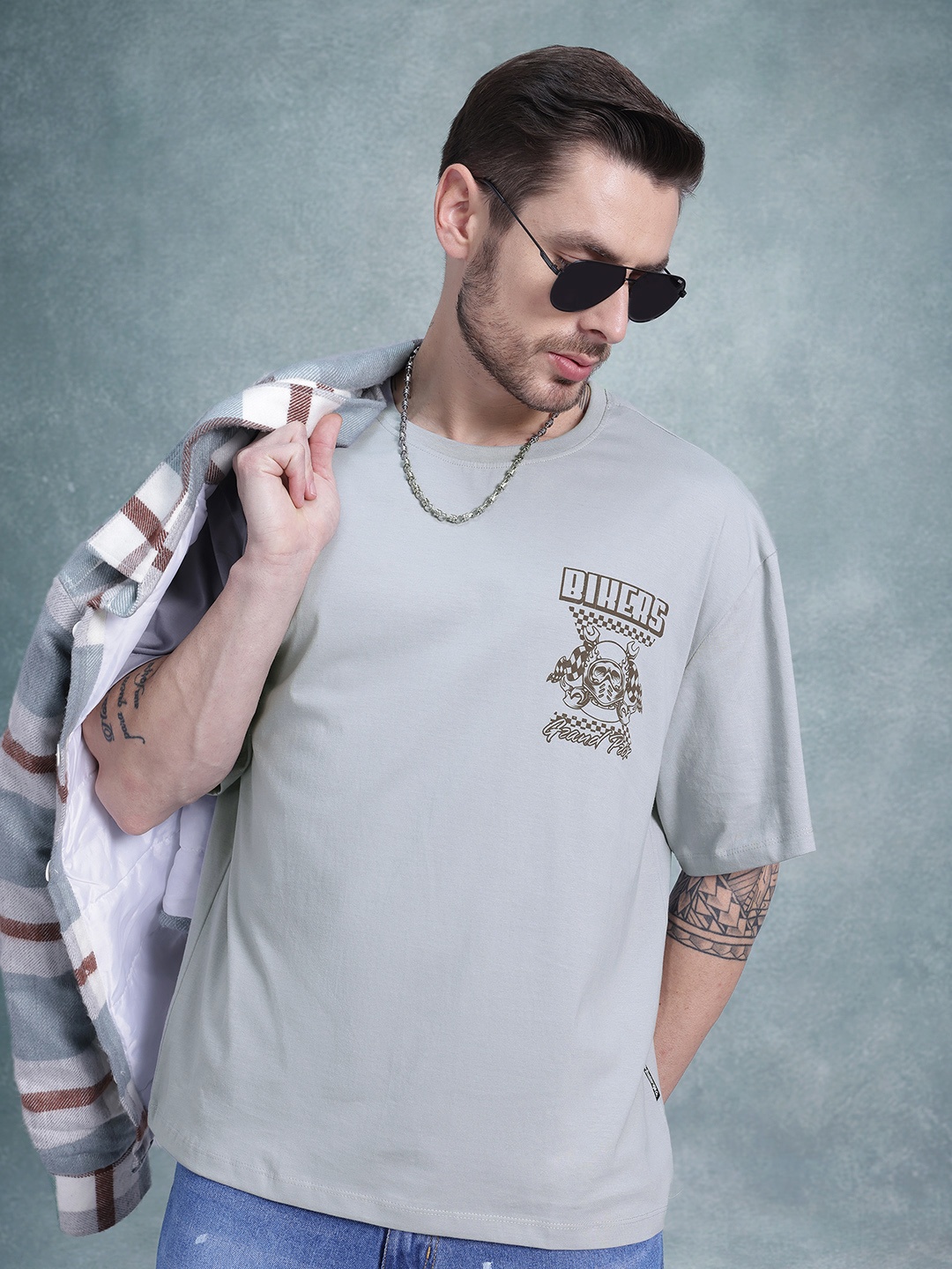 The Roadster Life Co. Printed Drop-Shoulder Sleeves Pure Cotton Oversized T-shirt, Grey
The Roadster Life Co. Printed Drop-Shoulder Sleeves Pure Cotton Oversized T-shirt, Grey